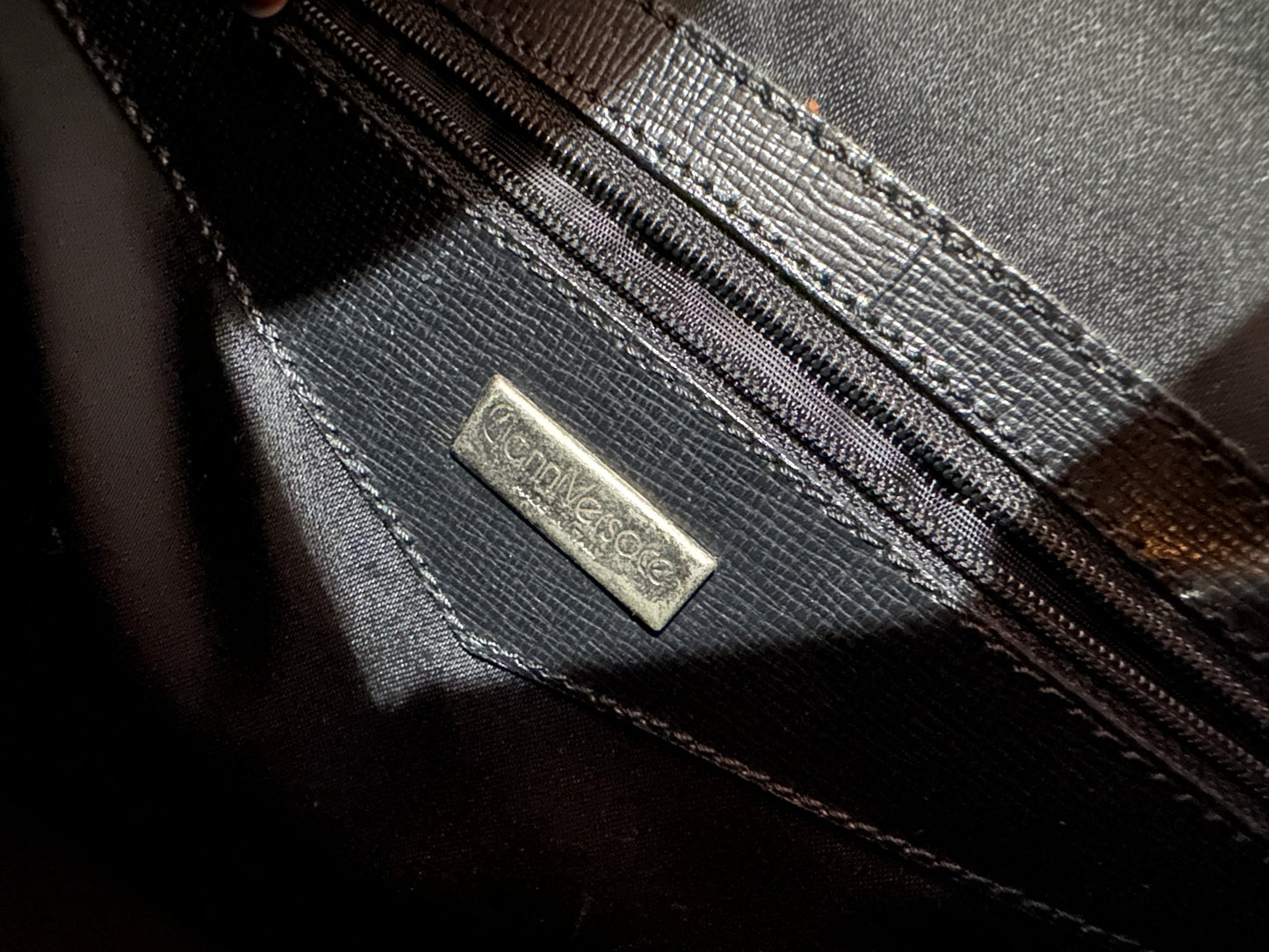 Borsa Gianni Versace Vintage Anni ‘80 in Pelle e Tela Nera