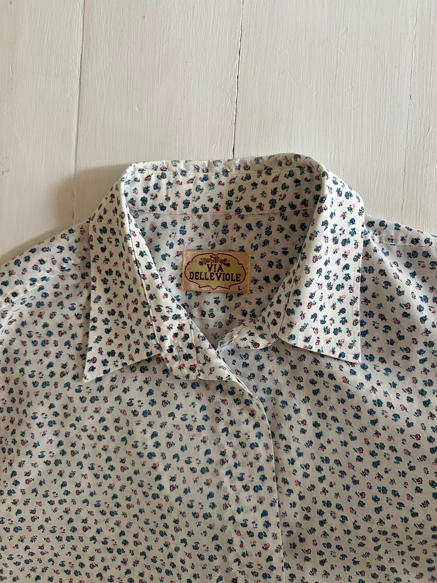 Camicia Anni ‘90 in Cotone Bianco con Fiori Rosa e Azzurri Tg.fino 50