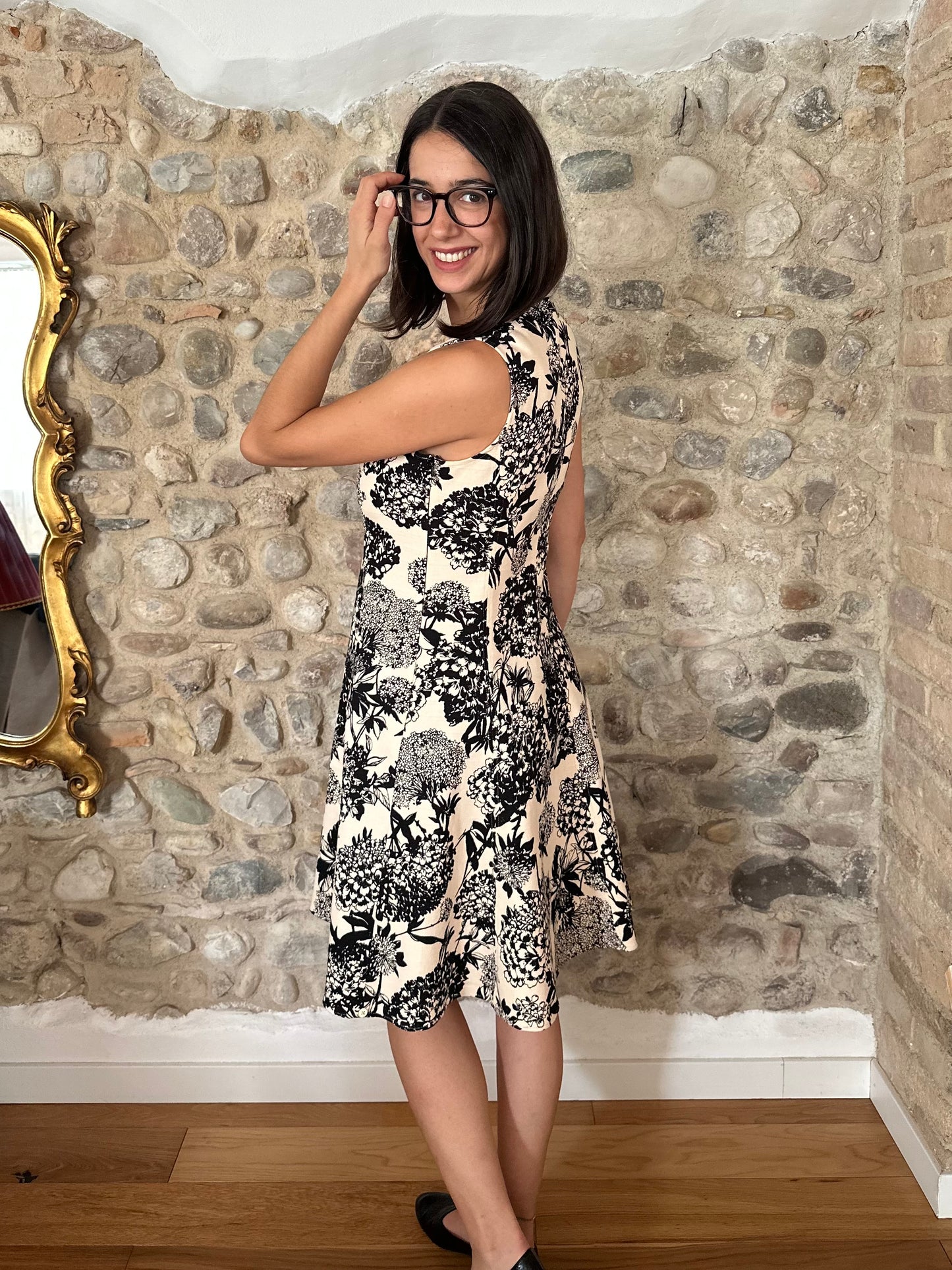 Abito Pennyblack in Cotone Fantasia Fiori Beige e Nero Tg.42