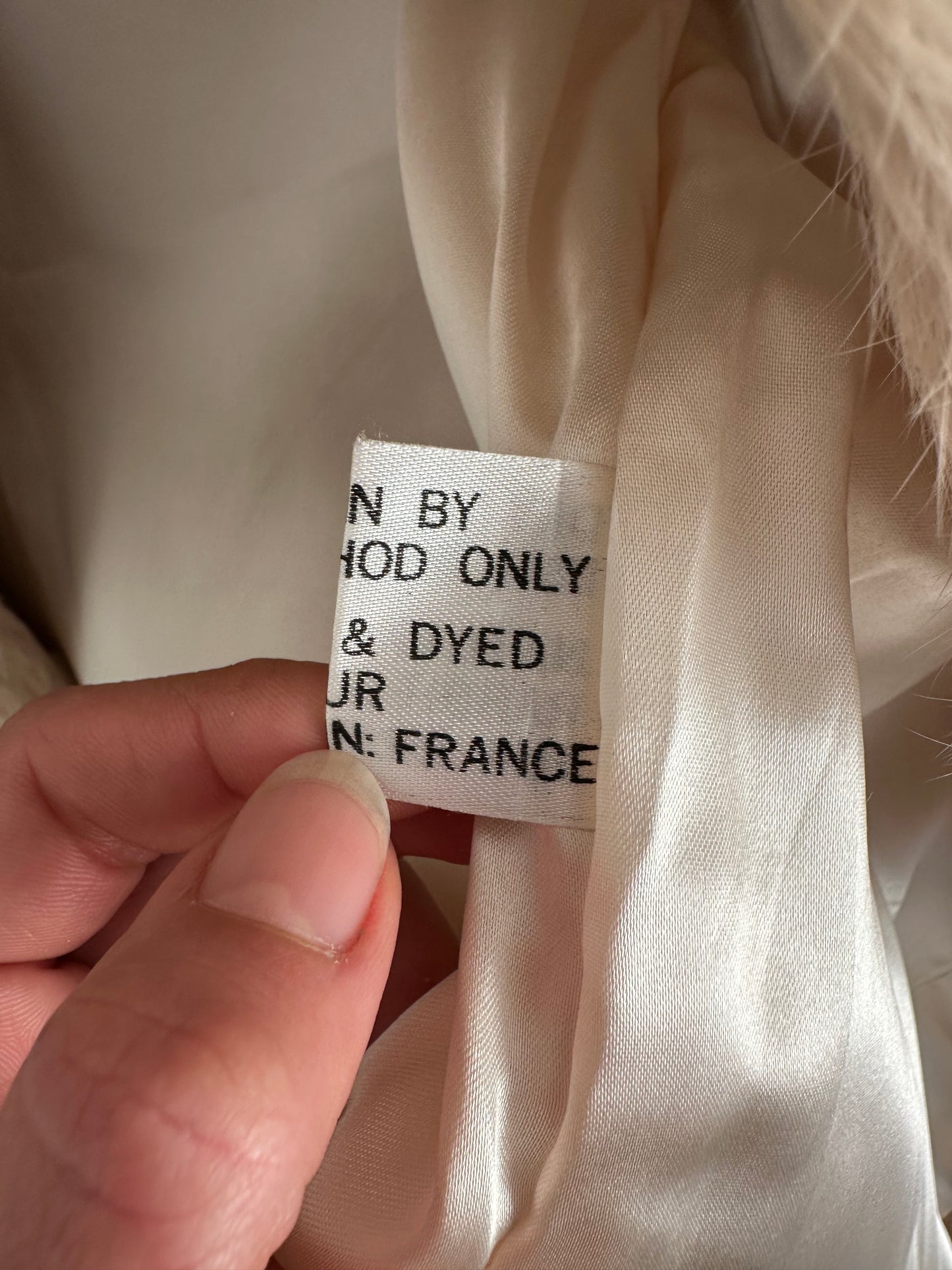 Giaccone in Pelliccia di Lapin Beige