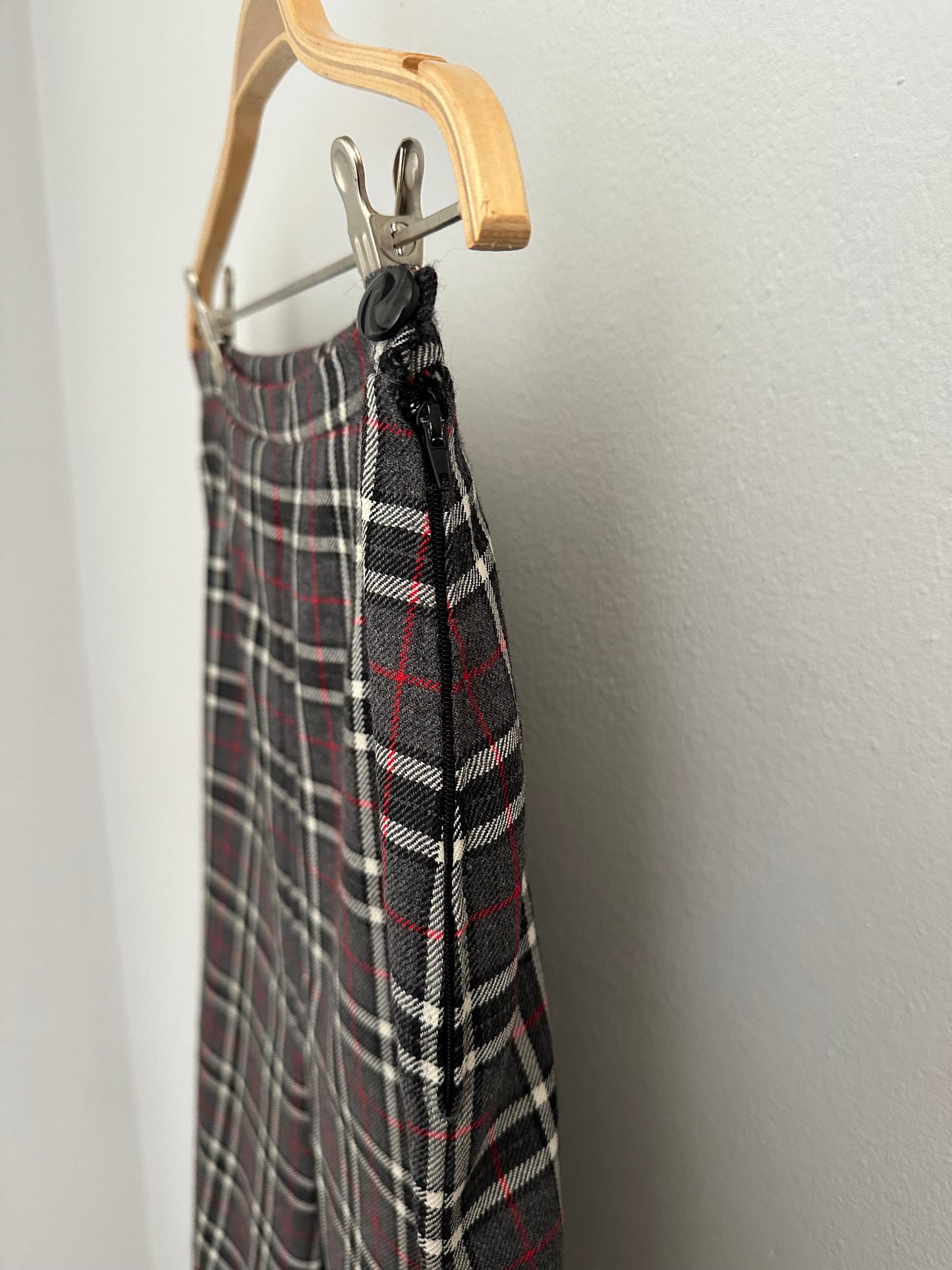 Gonna Sartoriale Anni ‘70/‘80 in Lana Tartan Grigia