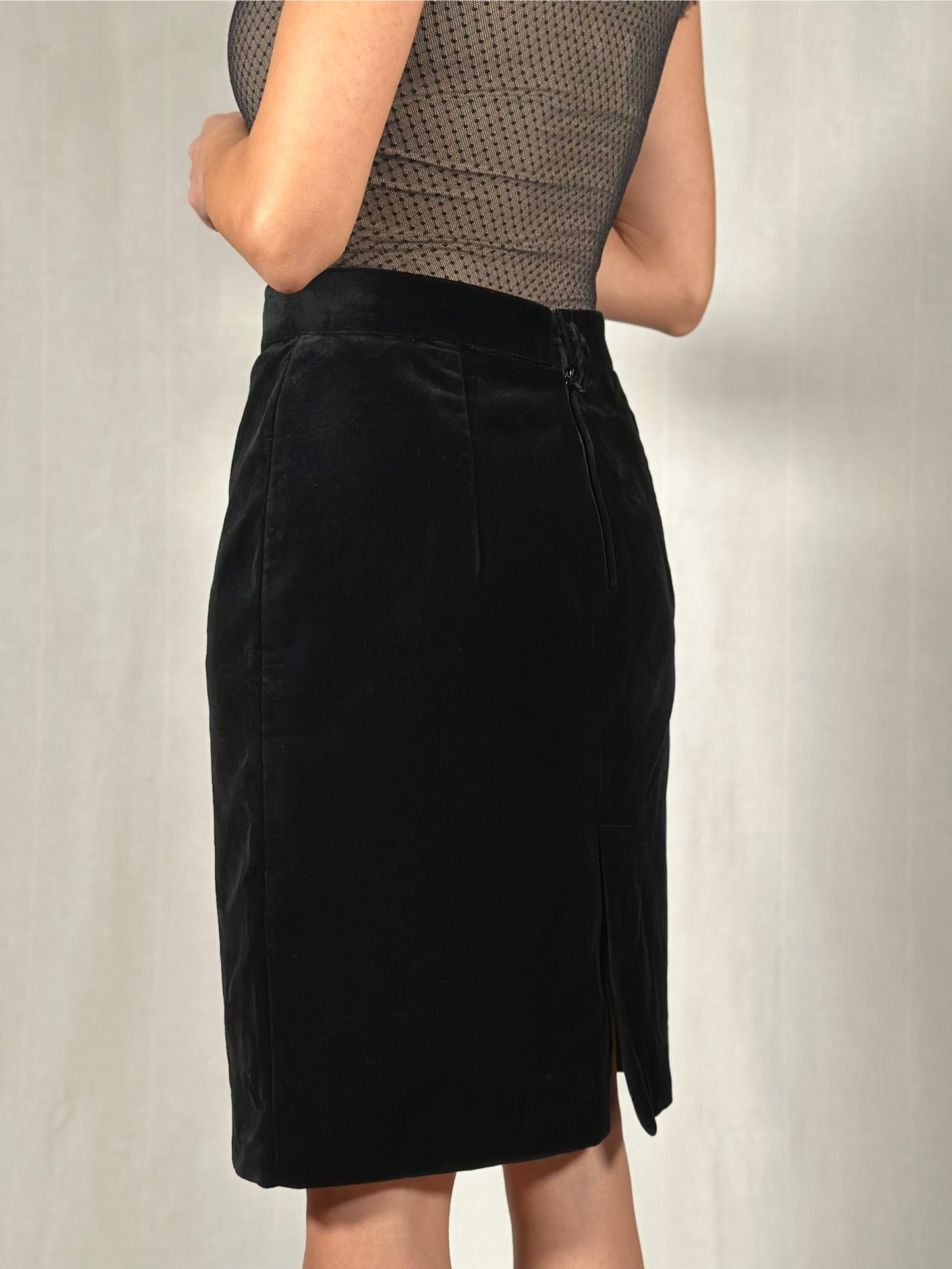 Gonna a Tubino Anni ‘70/‘80 in Velluto Nero