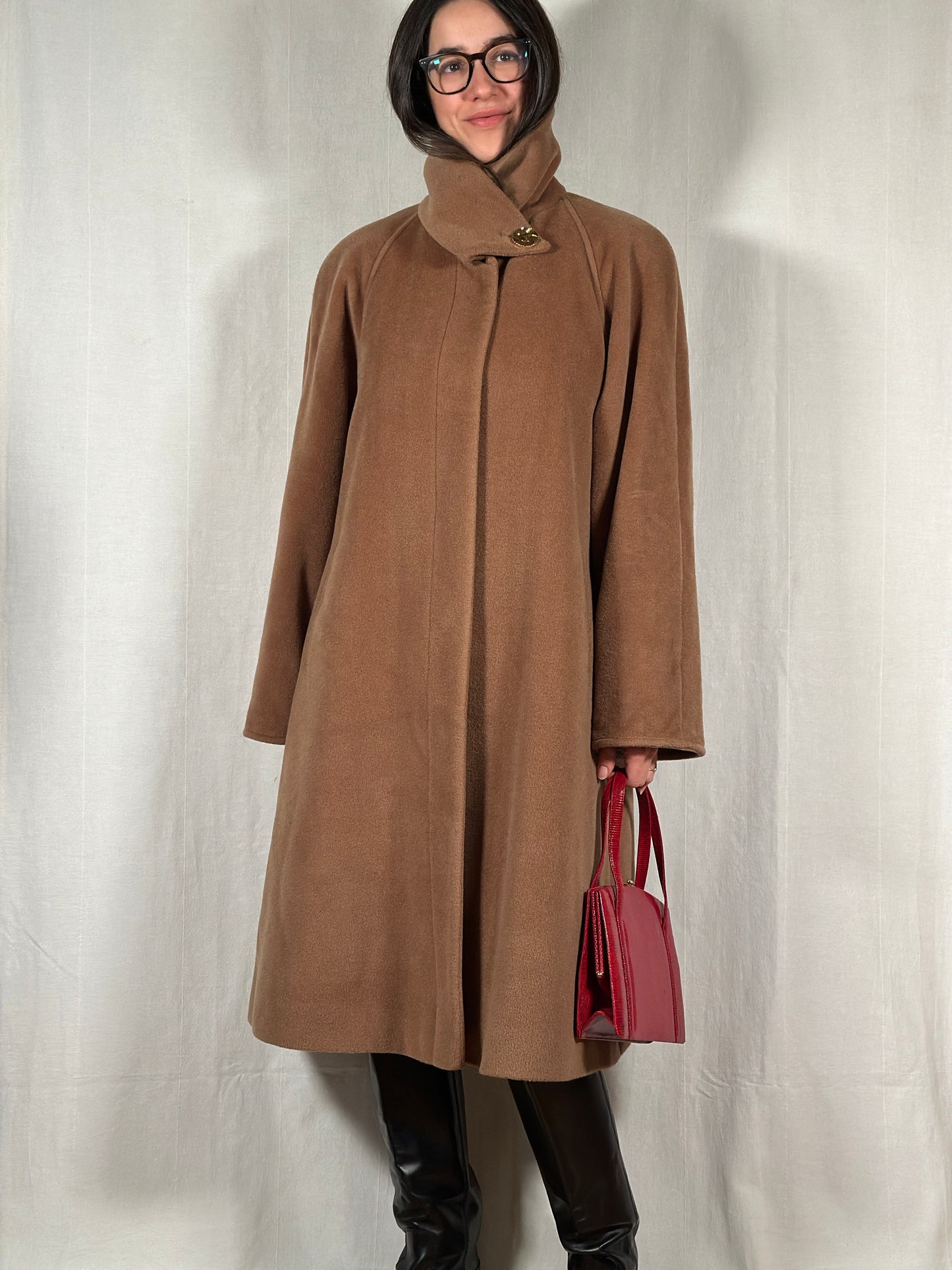 Cappotto Iconico Vintage Anni ‘80 in Lana e Cachemire Cammello Scuro