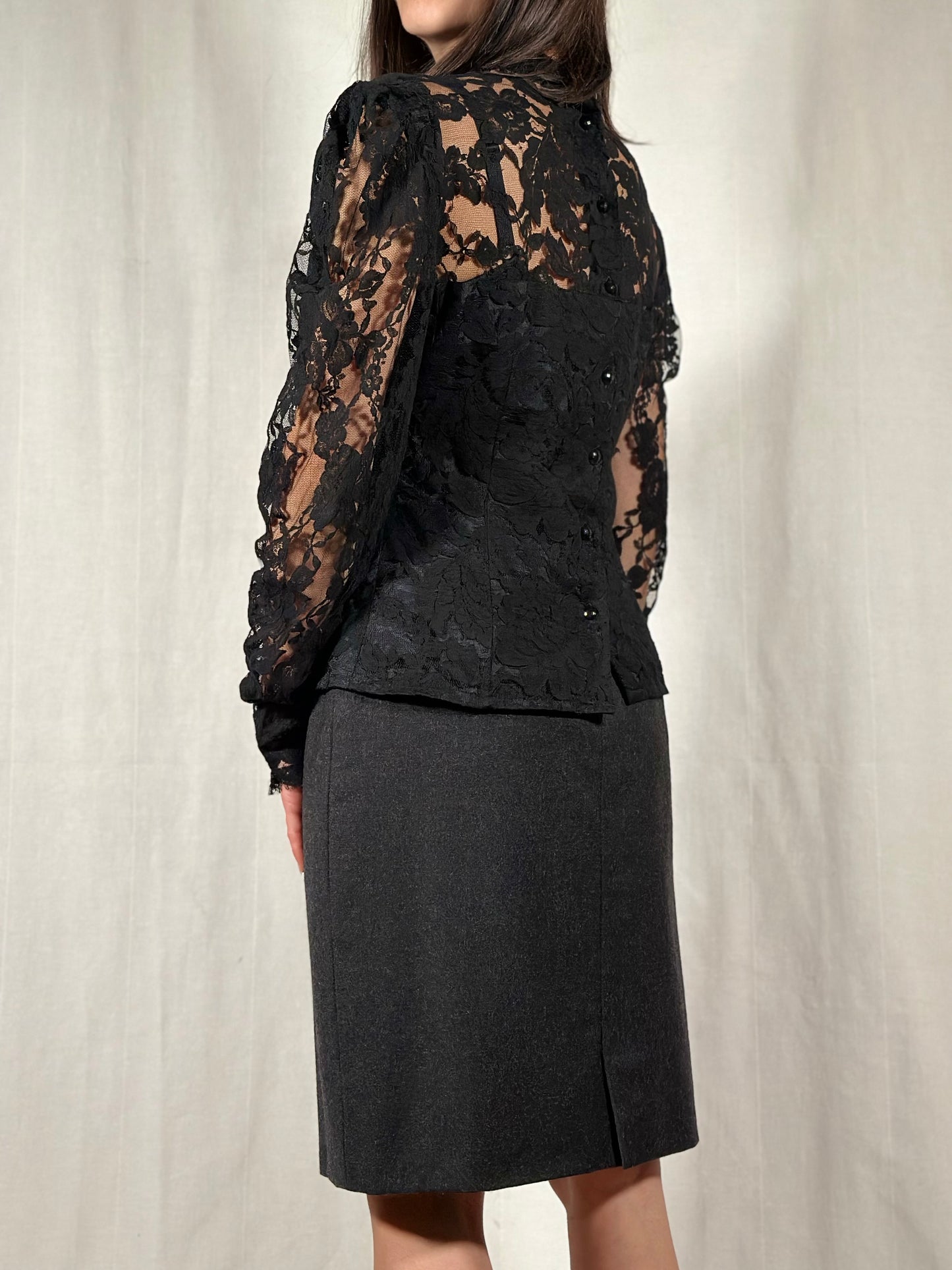 Camicia Anni ‘70/‘80 in Stile Vittoriano in Pizzo Nera