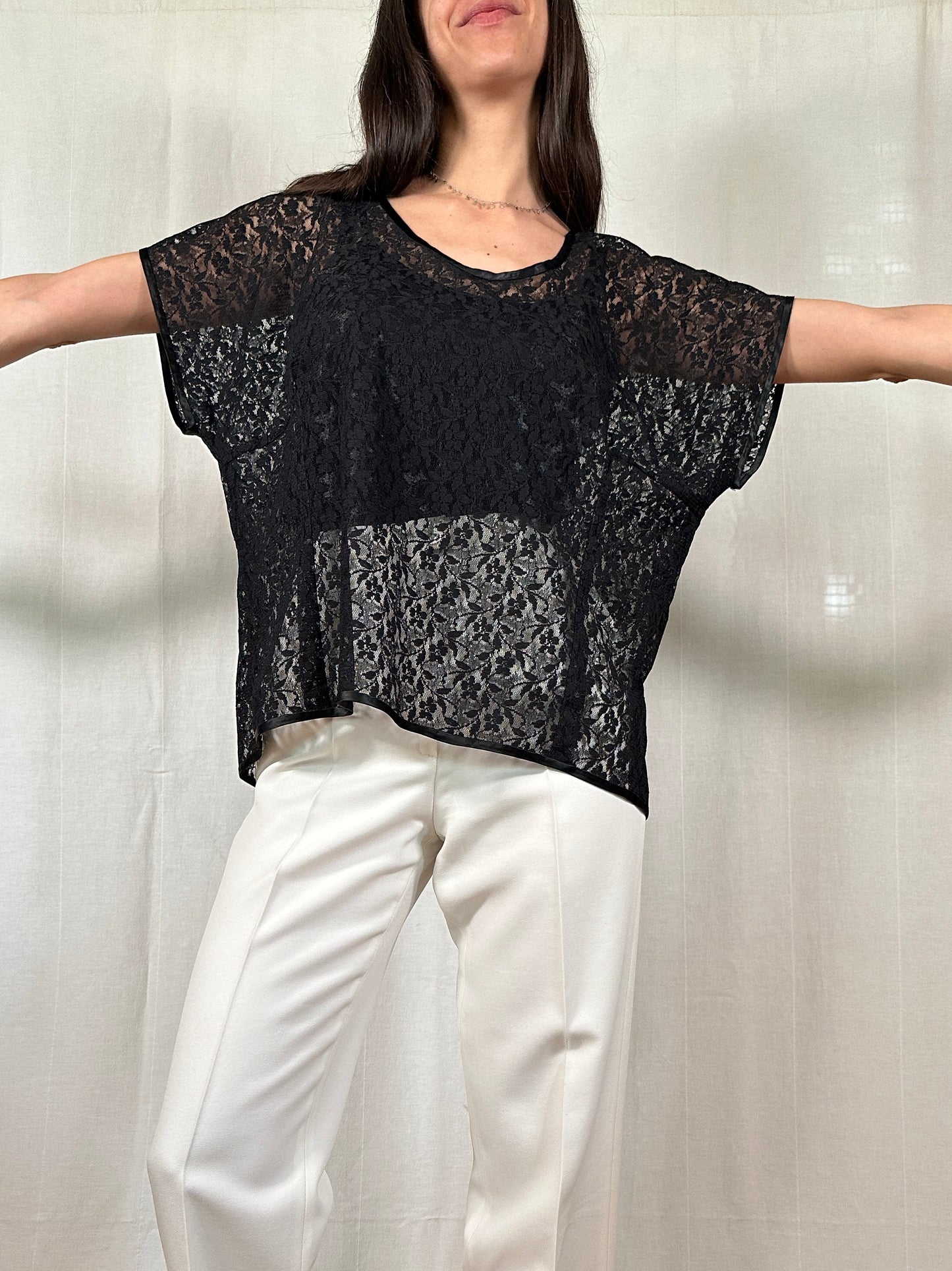 Blusa Anni ‘80 Sartoriale in Pizzo Nera