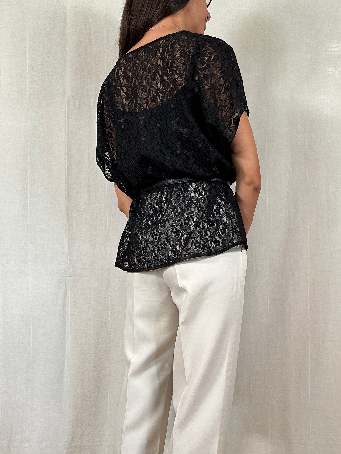 Blusa Anni ‘80 Sartoriale in Pizzo Nera