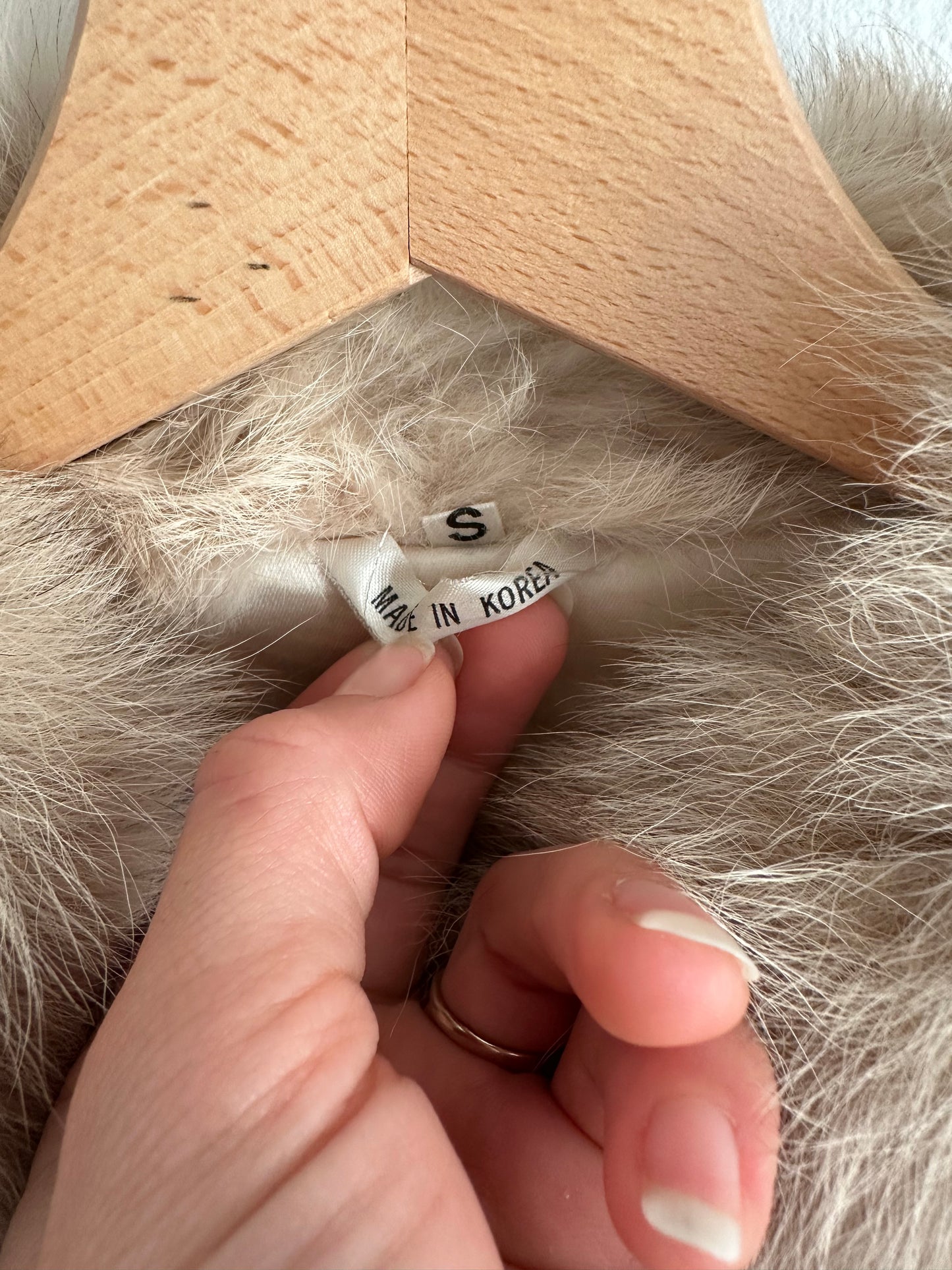 Giaccone in Pelliccia di Lapin Beige