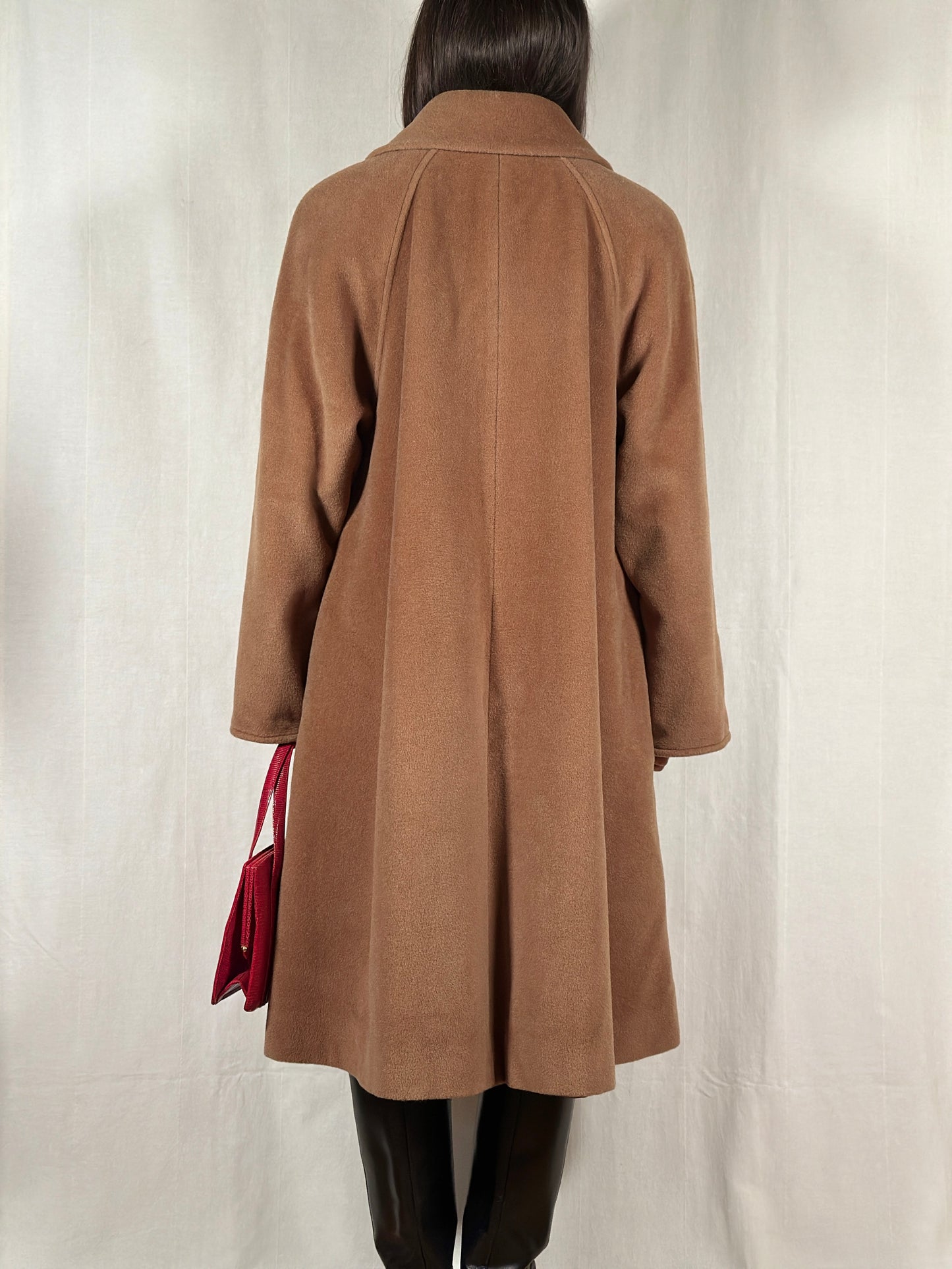 Cappotto Iconico Vintage Anni ‘80 in Lana e Cachemire Cammello Scuro