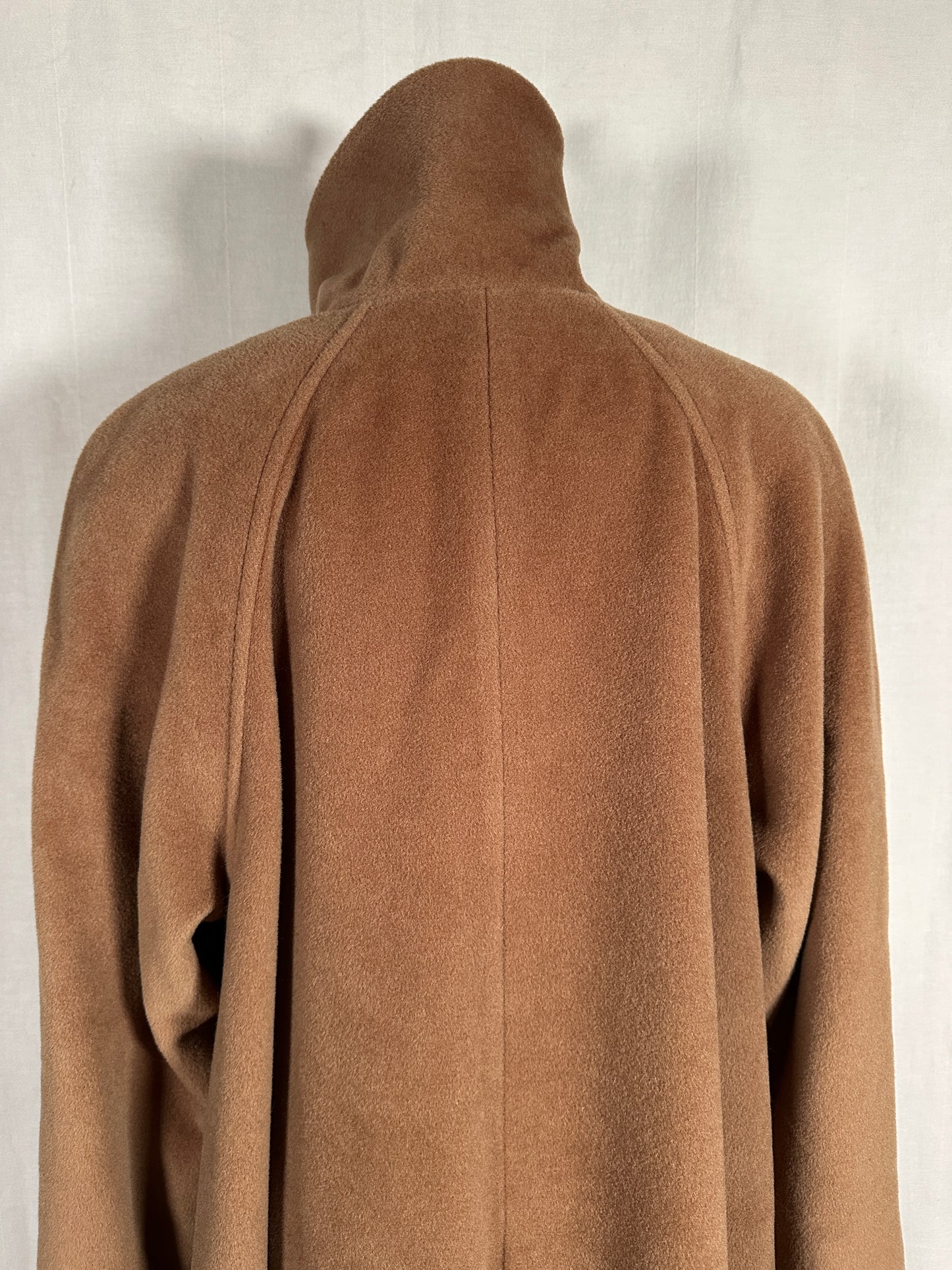 Cappotto Iconico Vintage Anni ‘80 in Lana e Cachemire Cammello Scuro