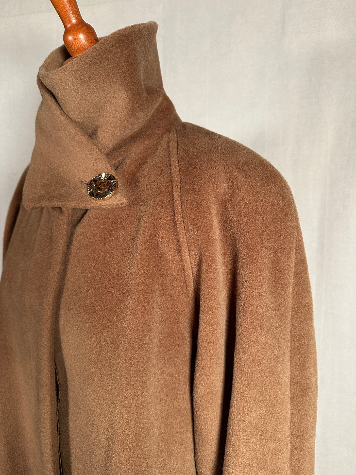 Cappotto Iconico Vintage Anni ‘80 in Lana e Cachemire Cammello Scuro