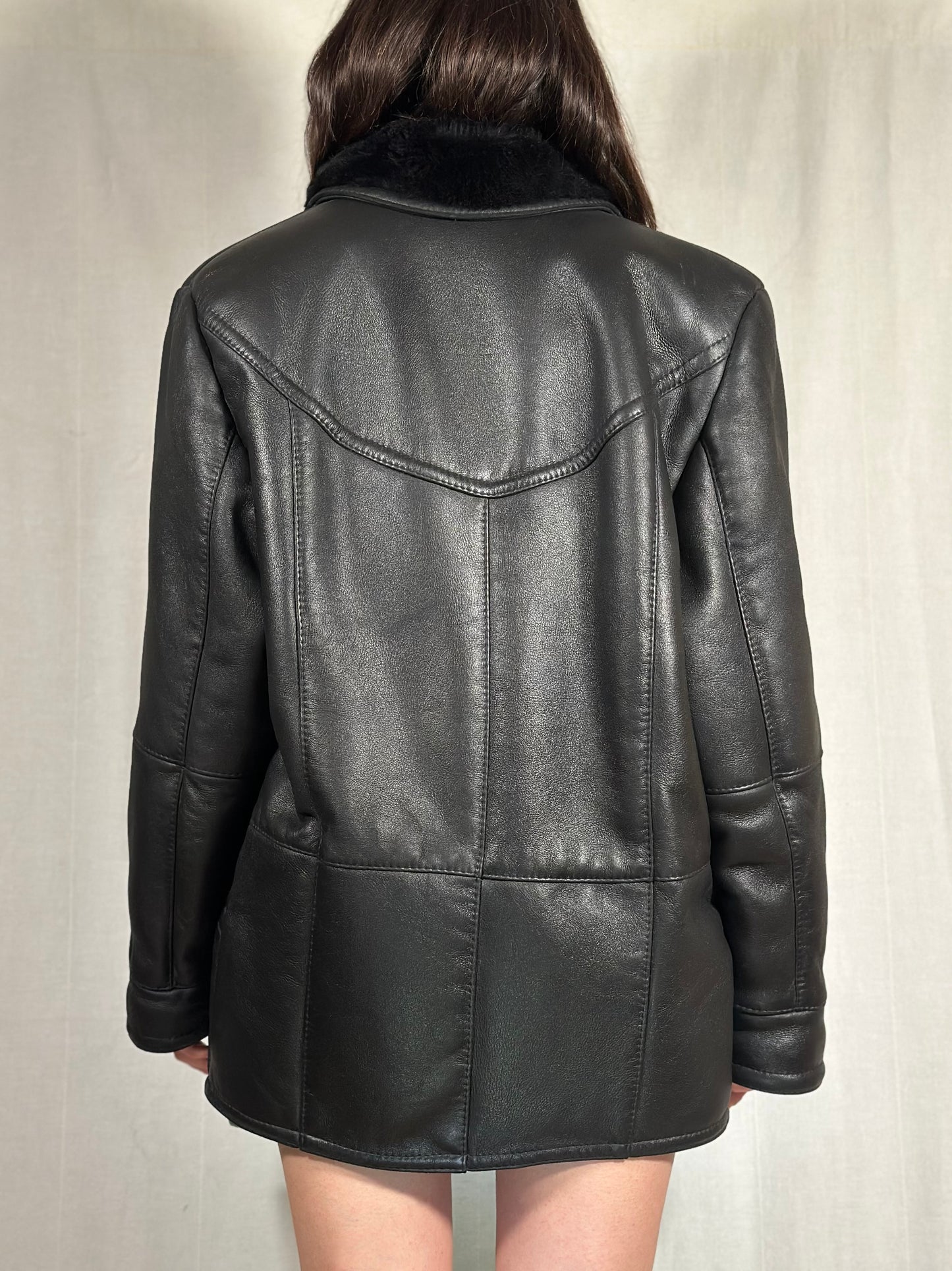 Montone Vintage Anni ‘80 in Pelle Nero