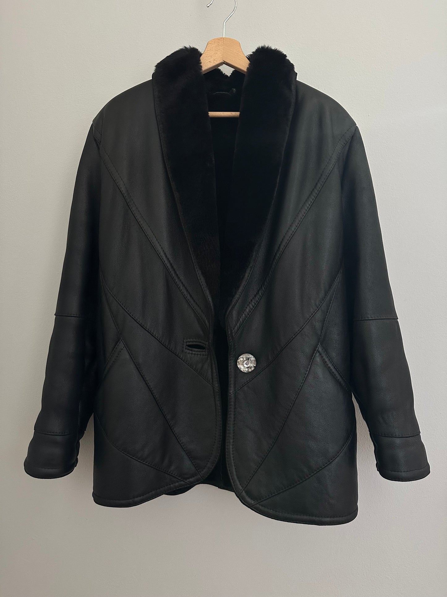 Montone Vintage Anni ‘80 in Pelle Nero