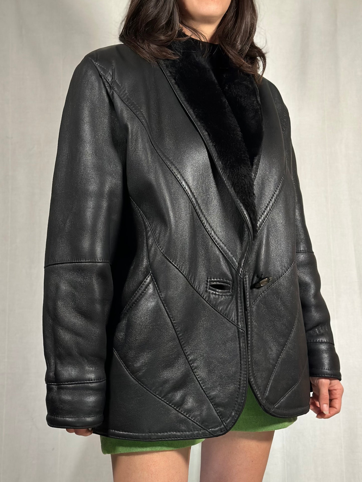 Montone Vintage Anni ‘80 in Pelle Nero