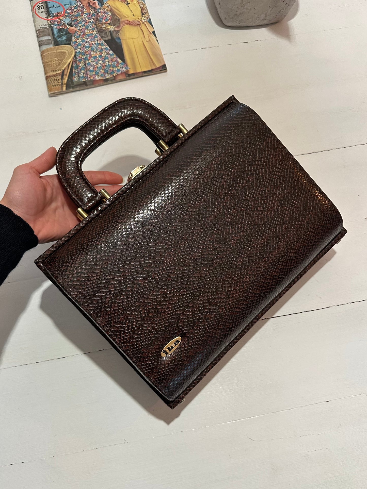 Borsa Valigetta Anni ‘70 Ika Similpelle Lucertola Marrone