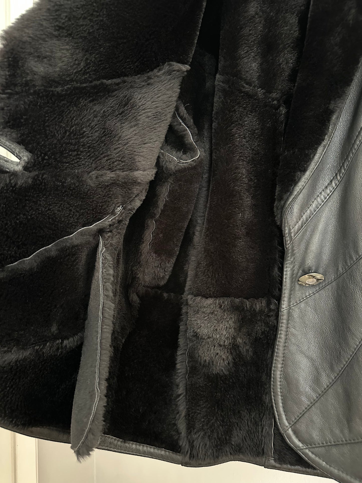 Montone Vintage Anni ‘80 in Pelle Nero