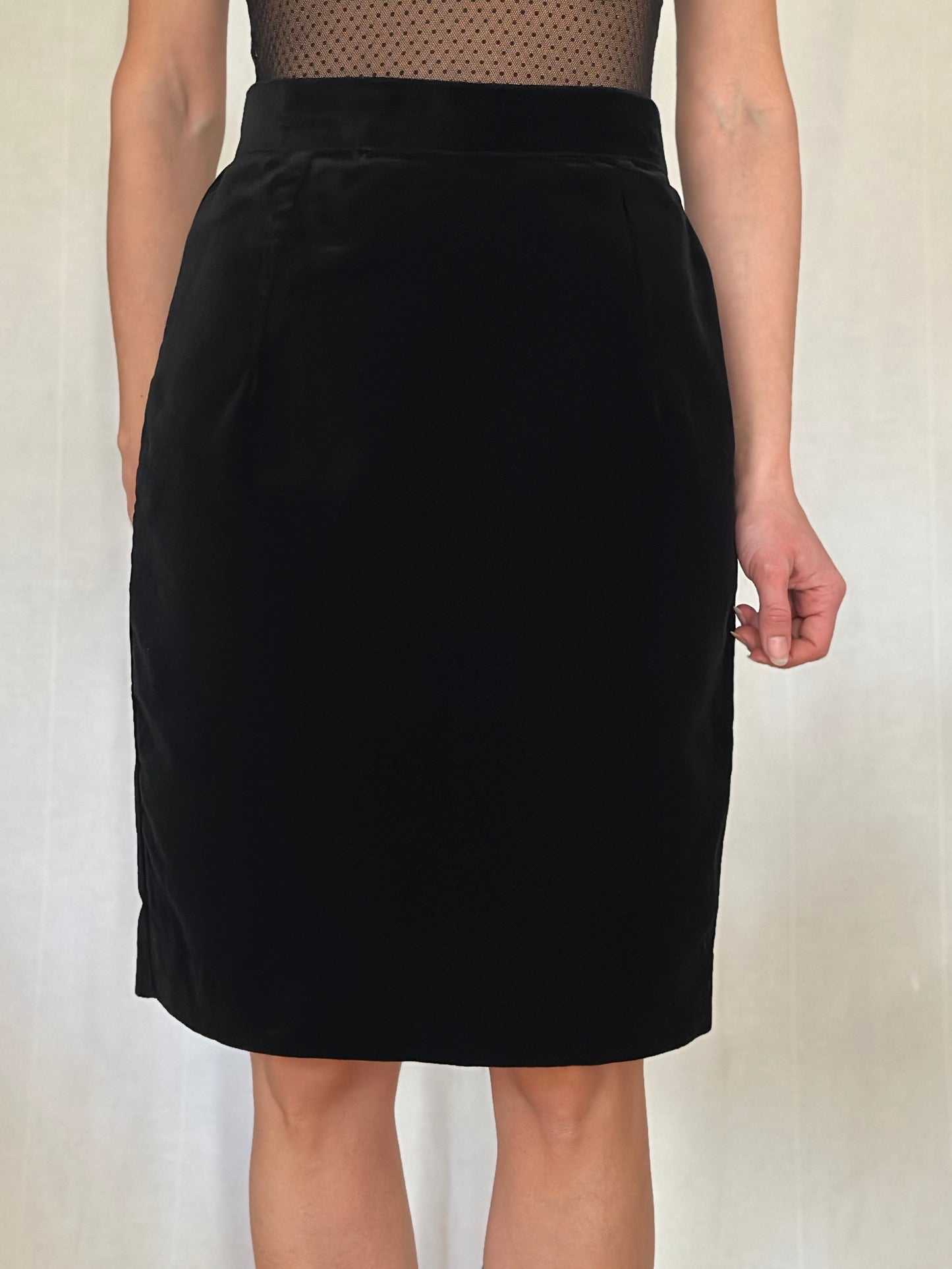 Gonna a Tubino Anni ‘70/‘80 in Velluto Nero