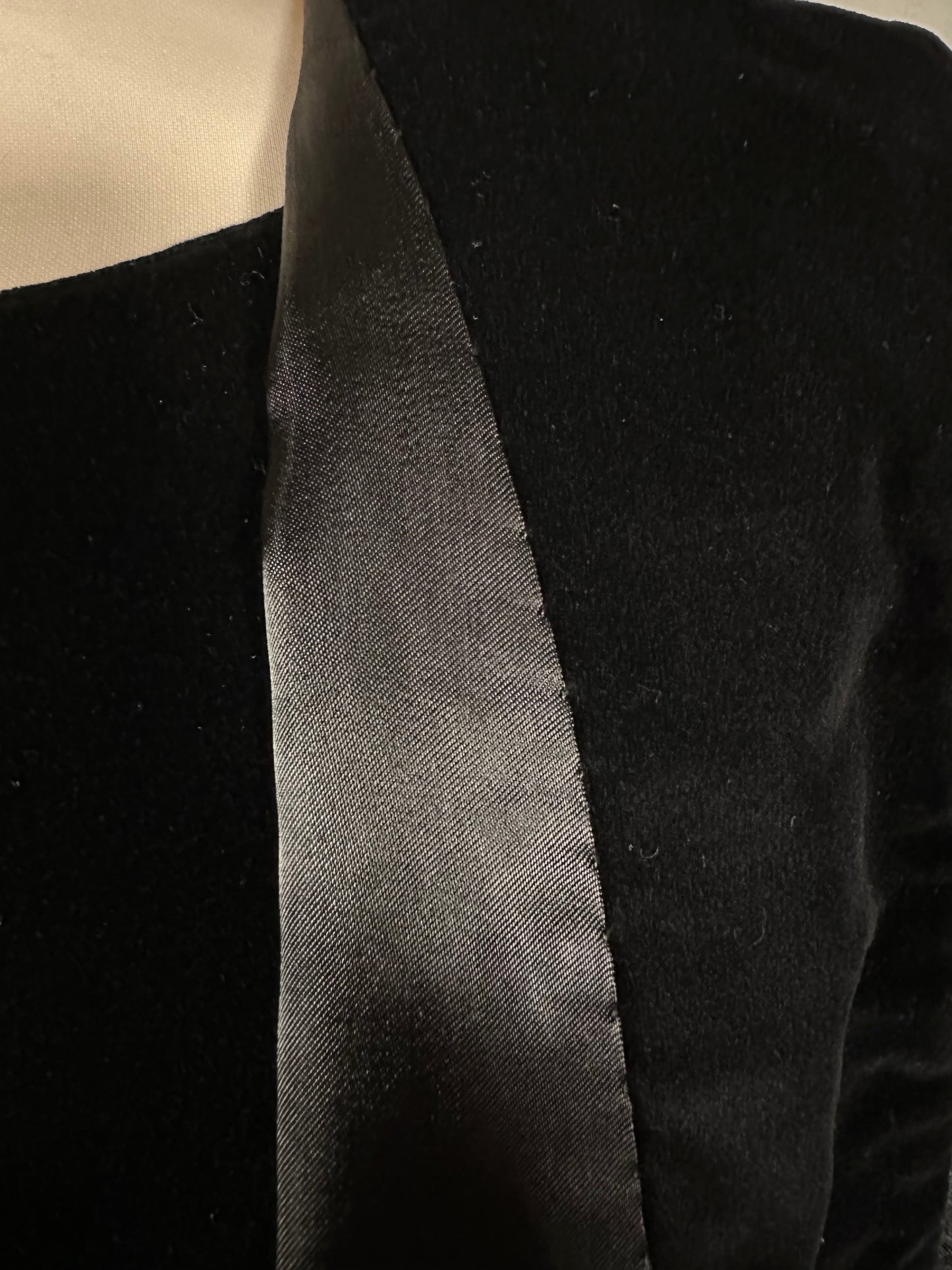 Completo Vintage Anni ‘60 Abito e Giacca in Velluto Nero