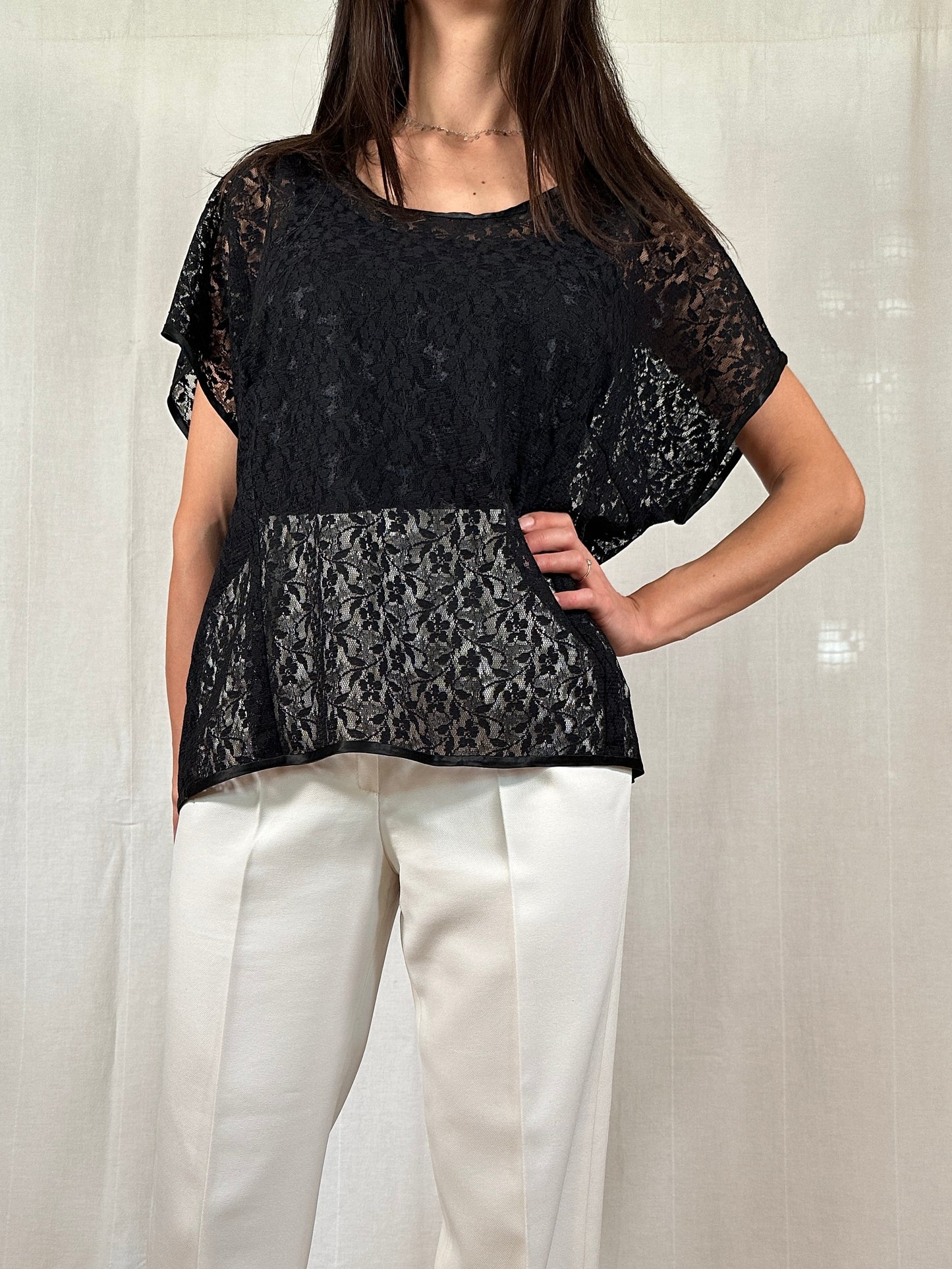 Blusa Anni ‘80 Sartoriale in Pizzo Nera