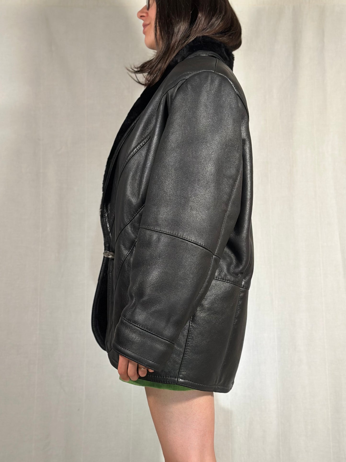 Montone Vintage Anni ‘80 in Pelle Nero