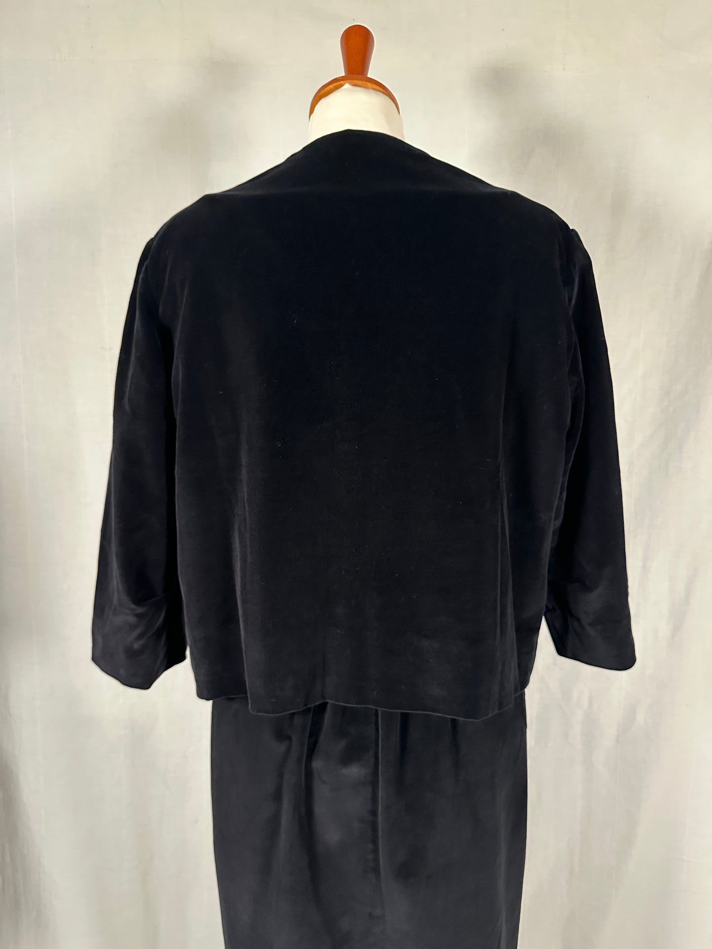 Completo Vintage Anni ‘60 Abito e Giacca in Velluto Nero