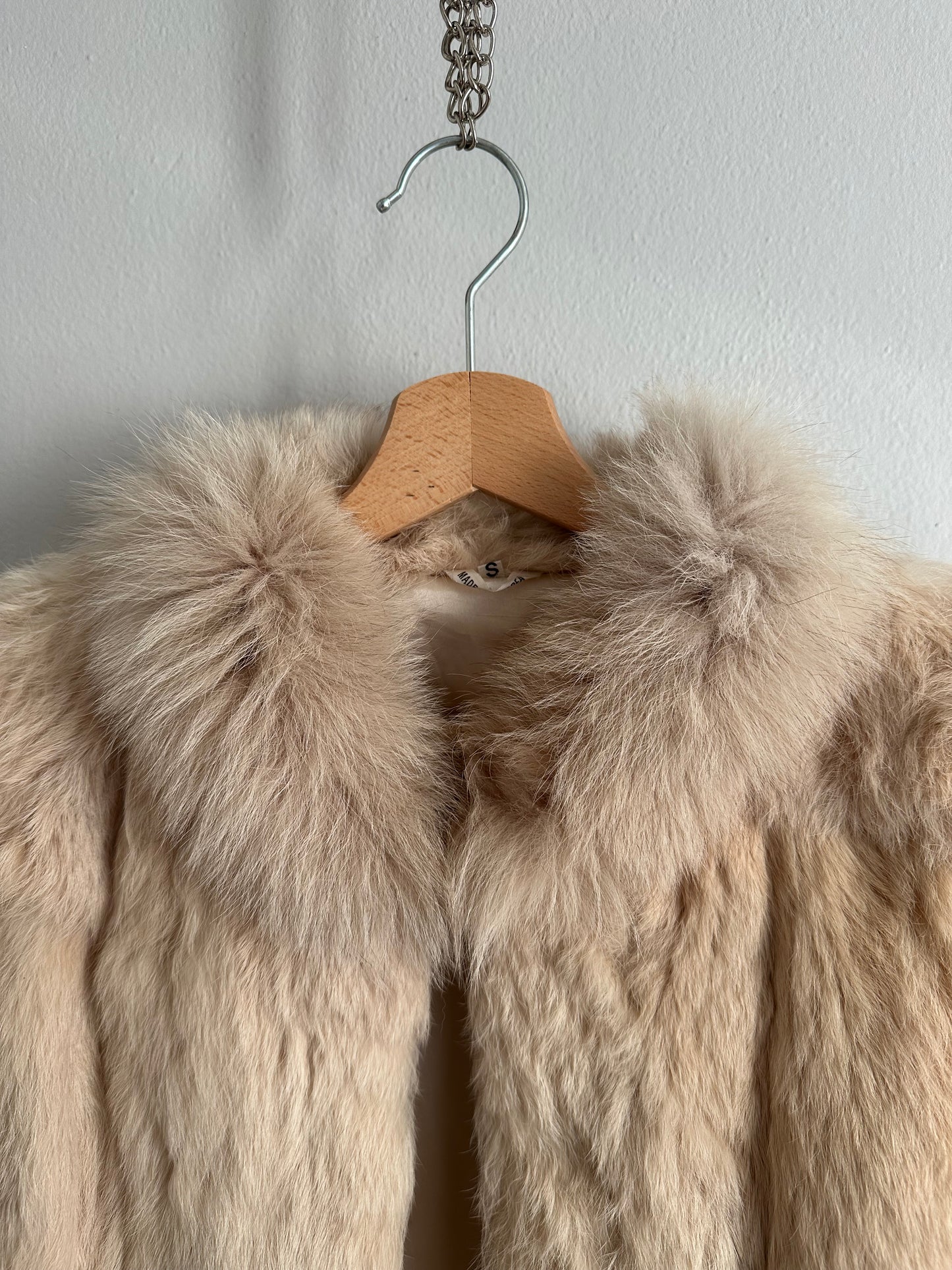 Giaccone in Pelliccia di Lapin Beige