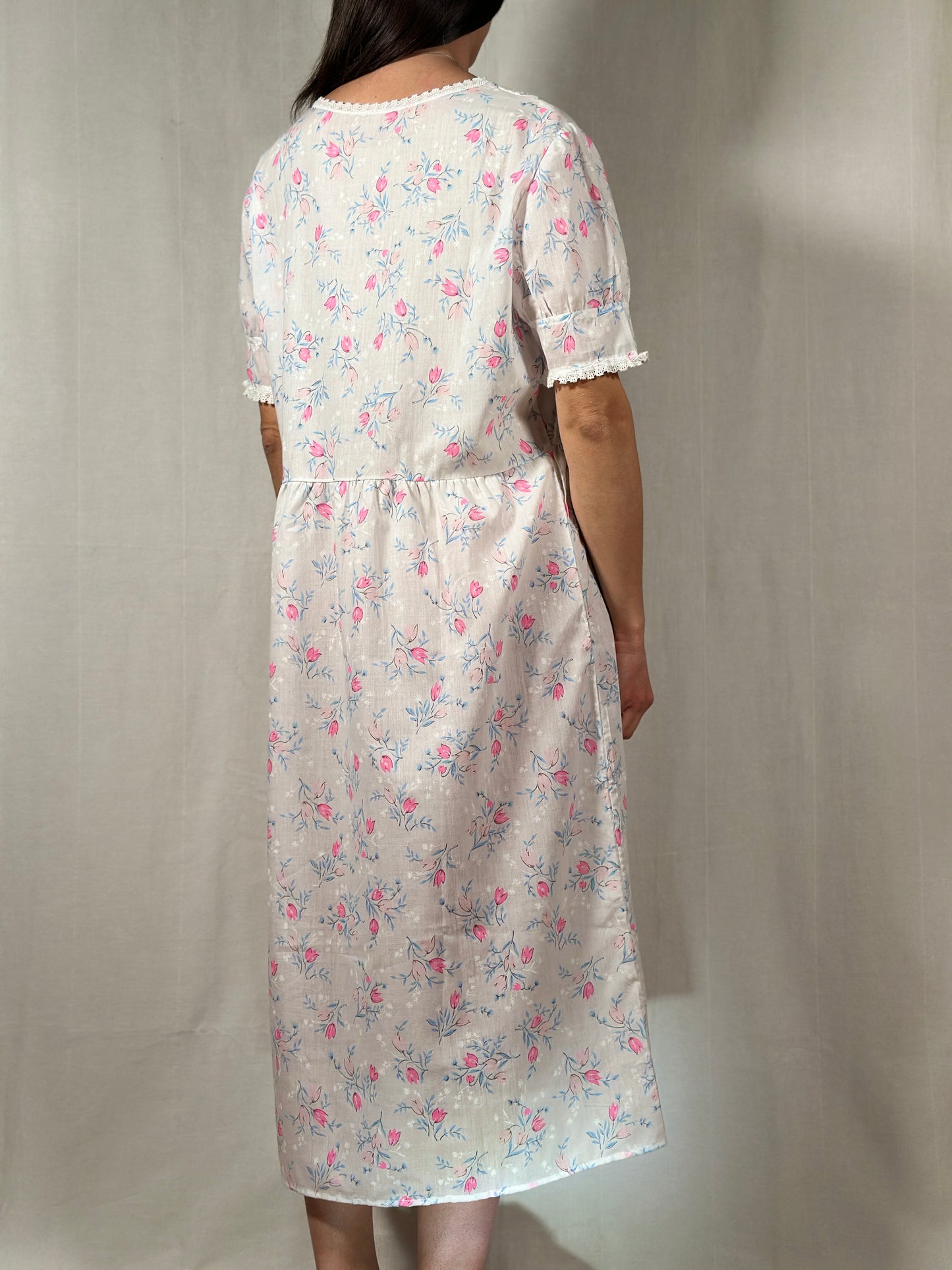 Camicia da Notte Romantica Anni ‘70/‘80 Bianca con Fiori