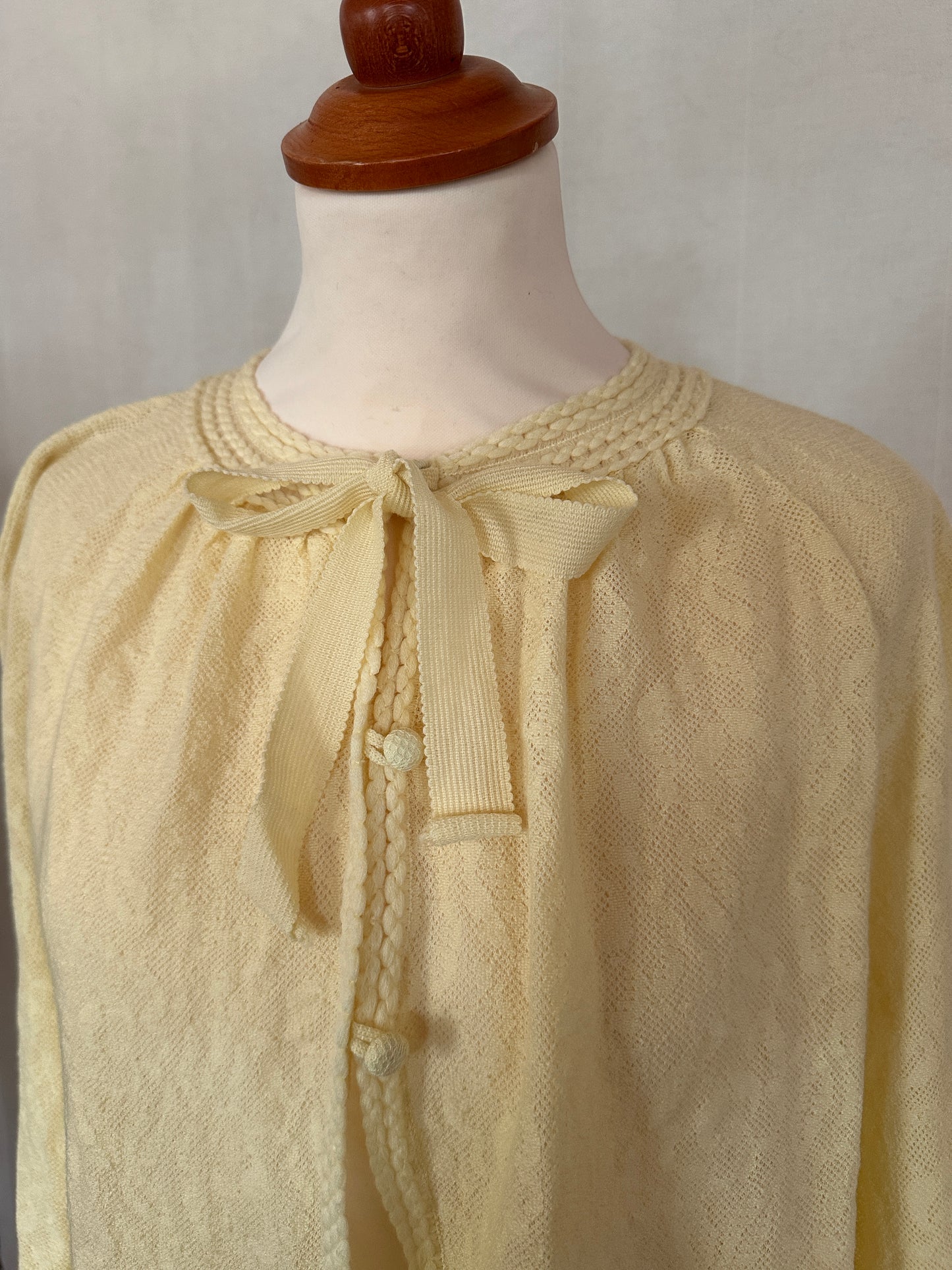 Liseuse Vintage Hanro Anni ‘60 in Lana Gialla