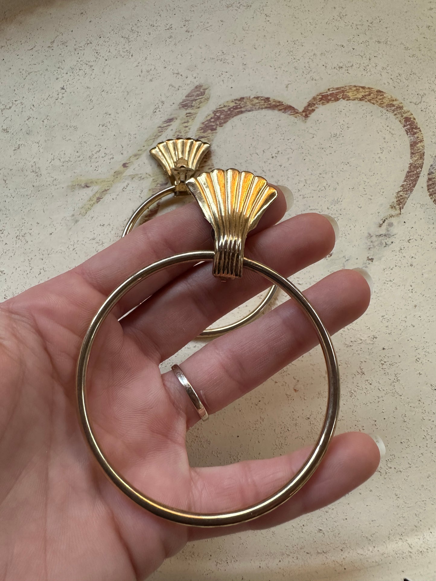 Maxi Orecchini Anni ‘80 a Cerchio con Ventaglio a Clip