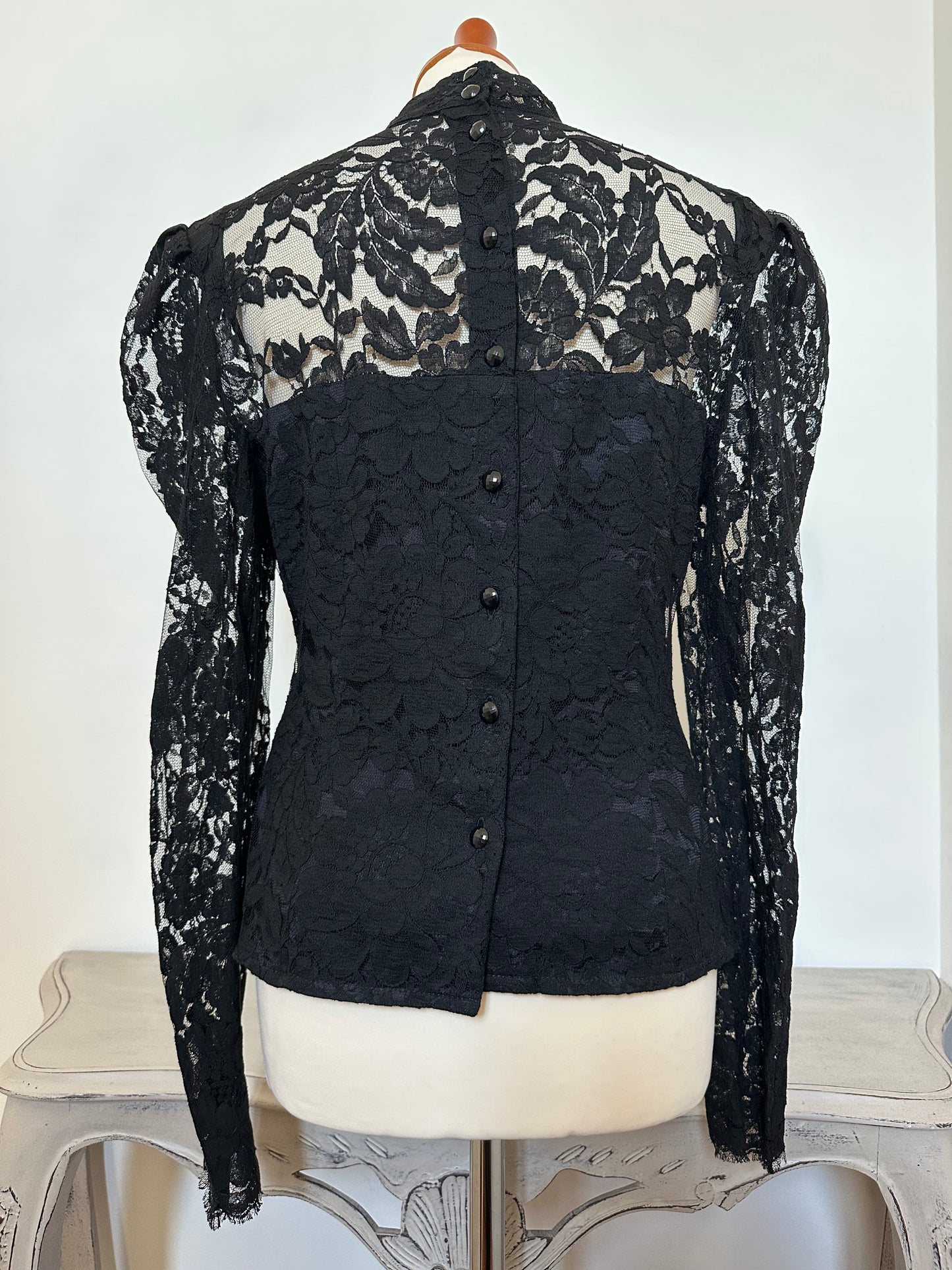 Camicia Anni ‘70/‘80 in Stile Vittoriano in Pizzo Nera