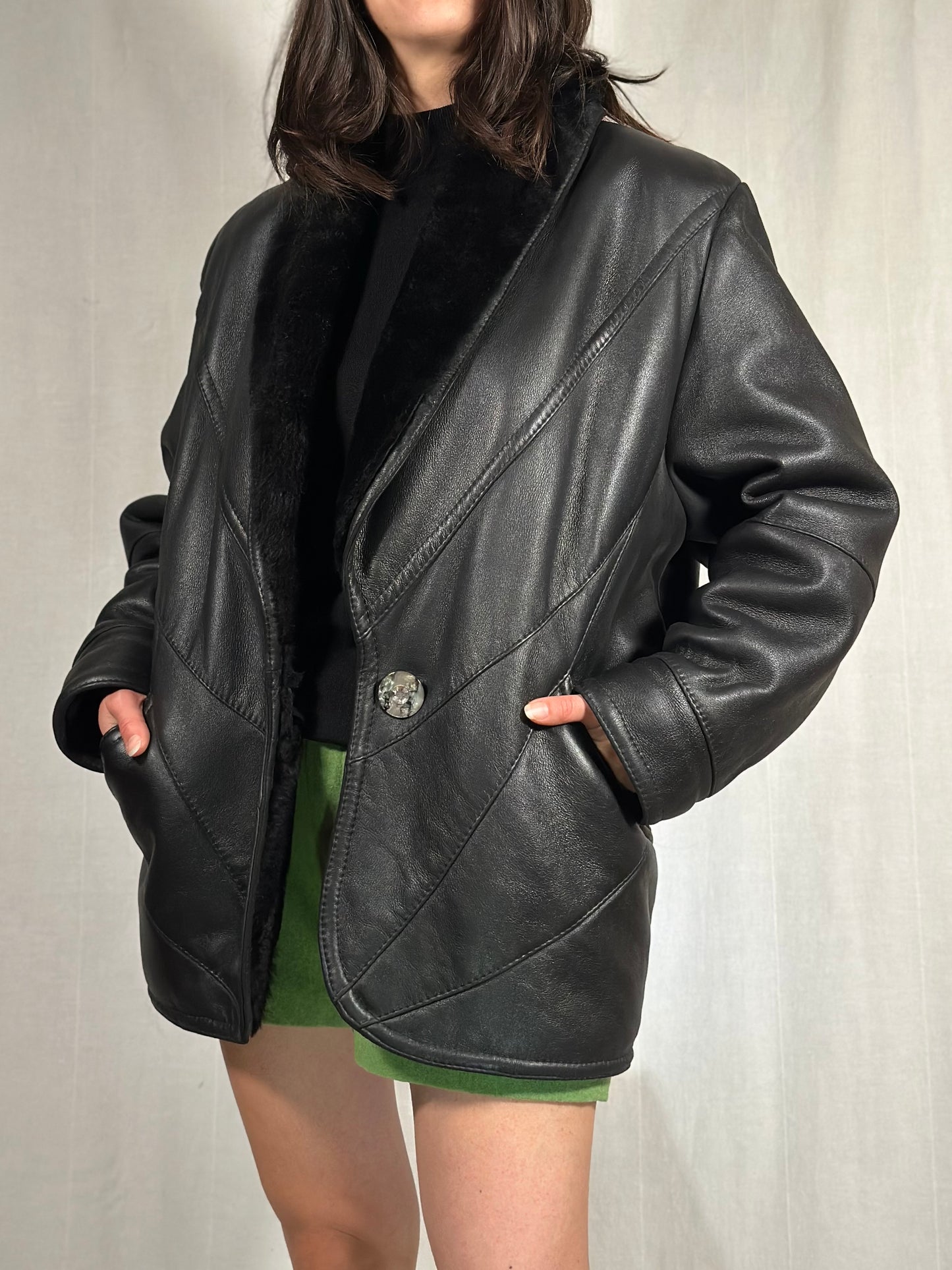 Montone Vintage Anni ‘80 in Pelle Nero