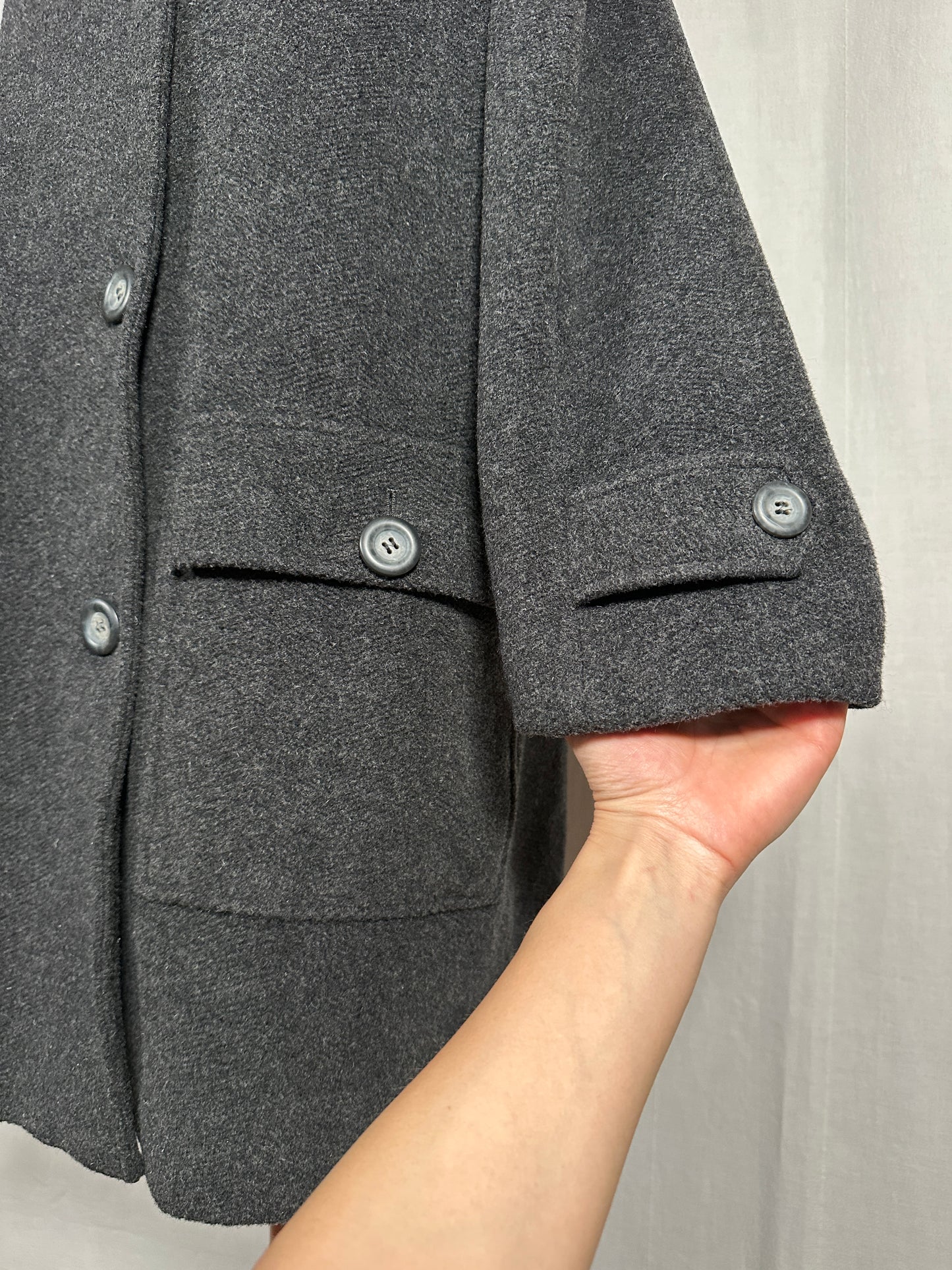 Cappotto Corto Grigio in Lana