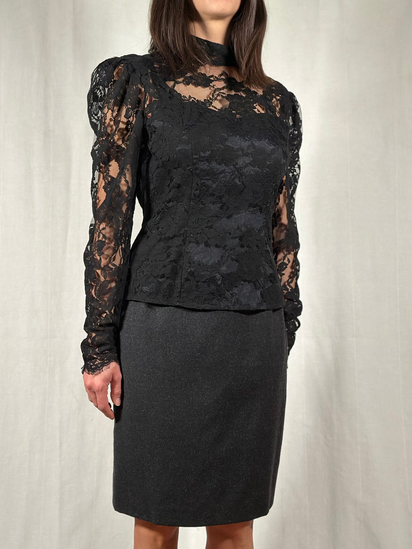 Camicia Anni ‘70/‘80 in Stile Vittoriano in Pizzo Nera