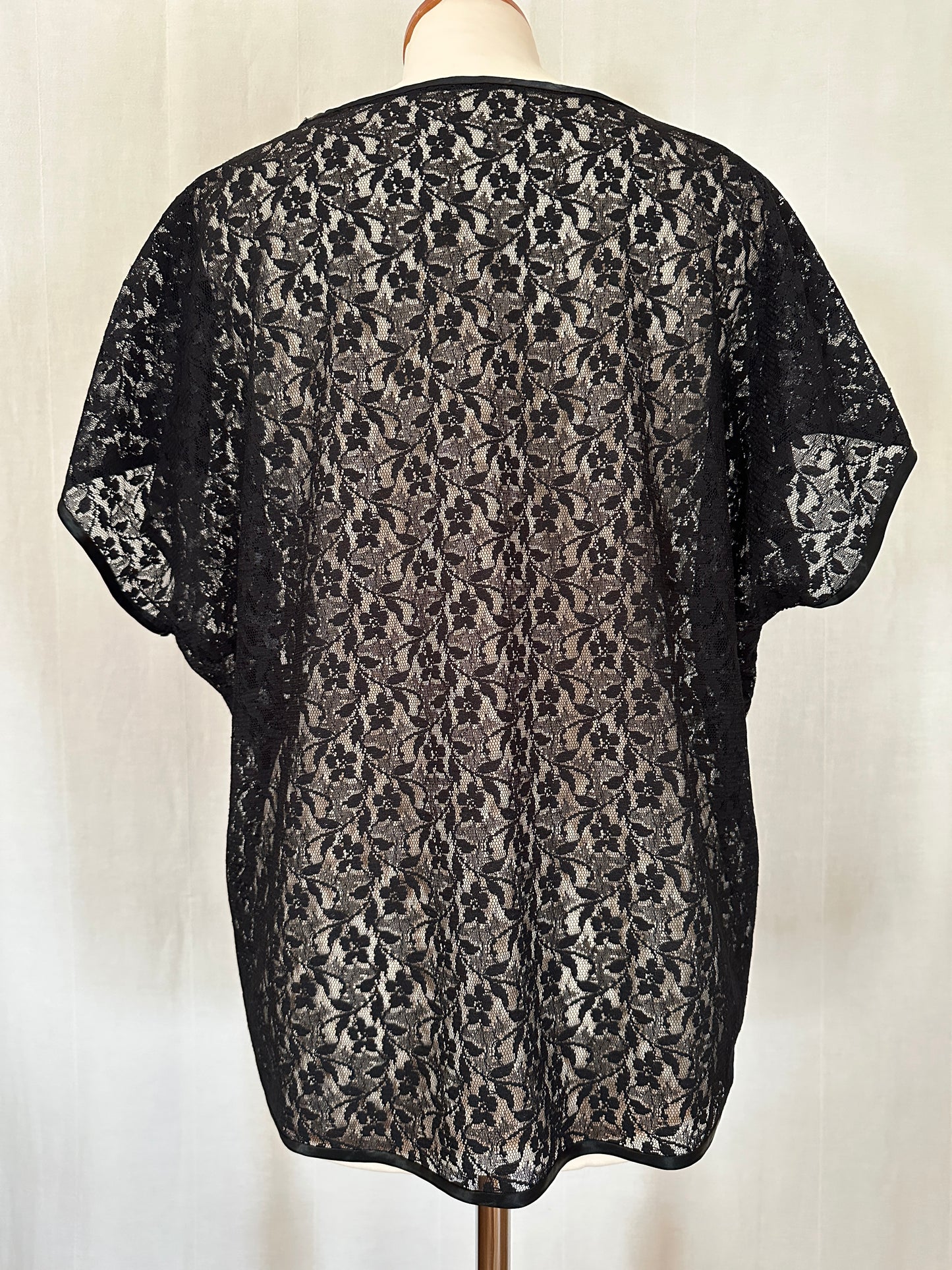 Blusa Anni ‘80 Sartoriale in Pizzo Nera