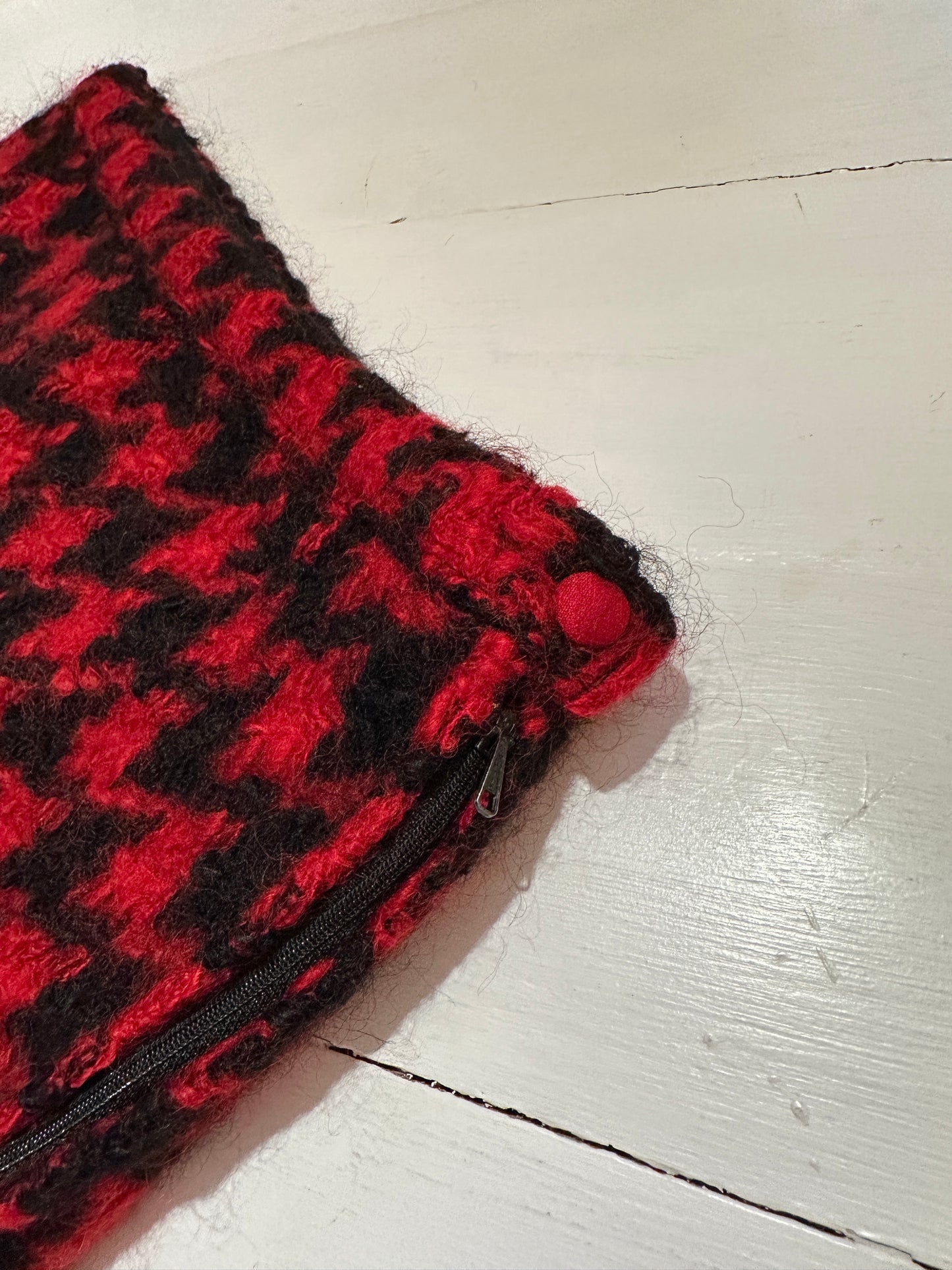 Gonna Mini Sartoriale Pied de Poule in Lana Nera e Rossa