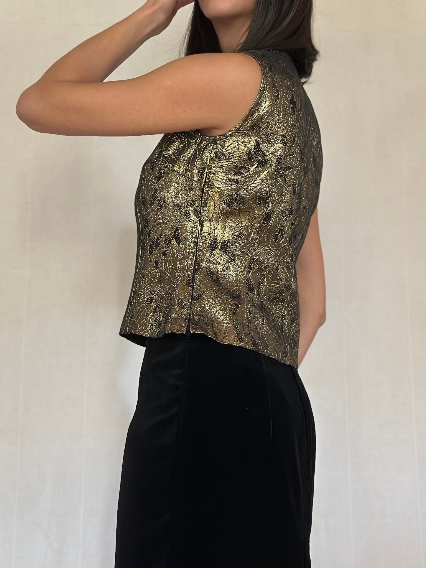 Sottogiacca Anni ‘70/‘80 in Lurex Oro con Paillettes e Perline Nere