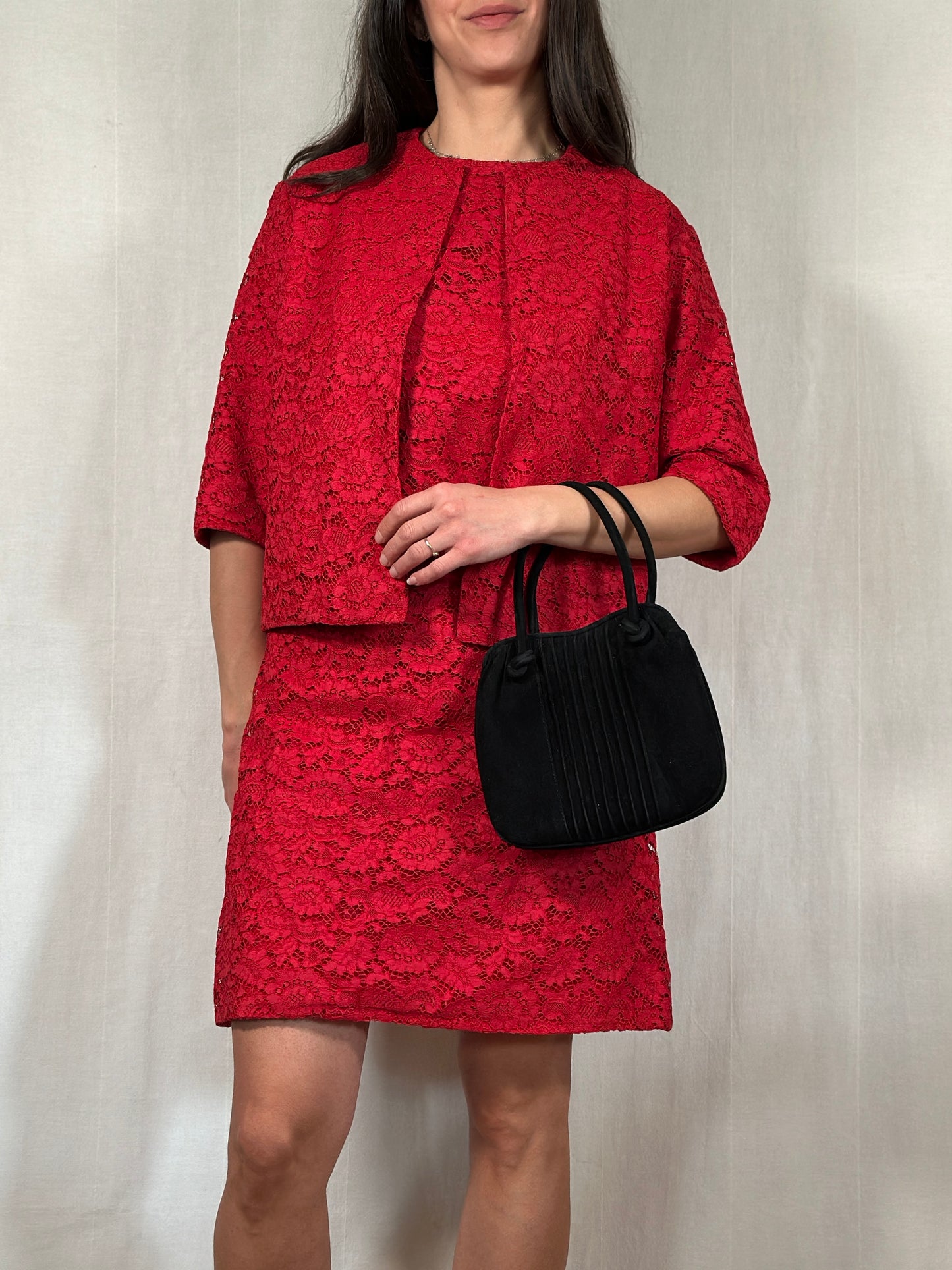 Completo Sartoriale Anni ‘60 in Pizzo Rosso Fragola
