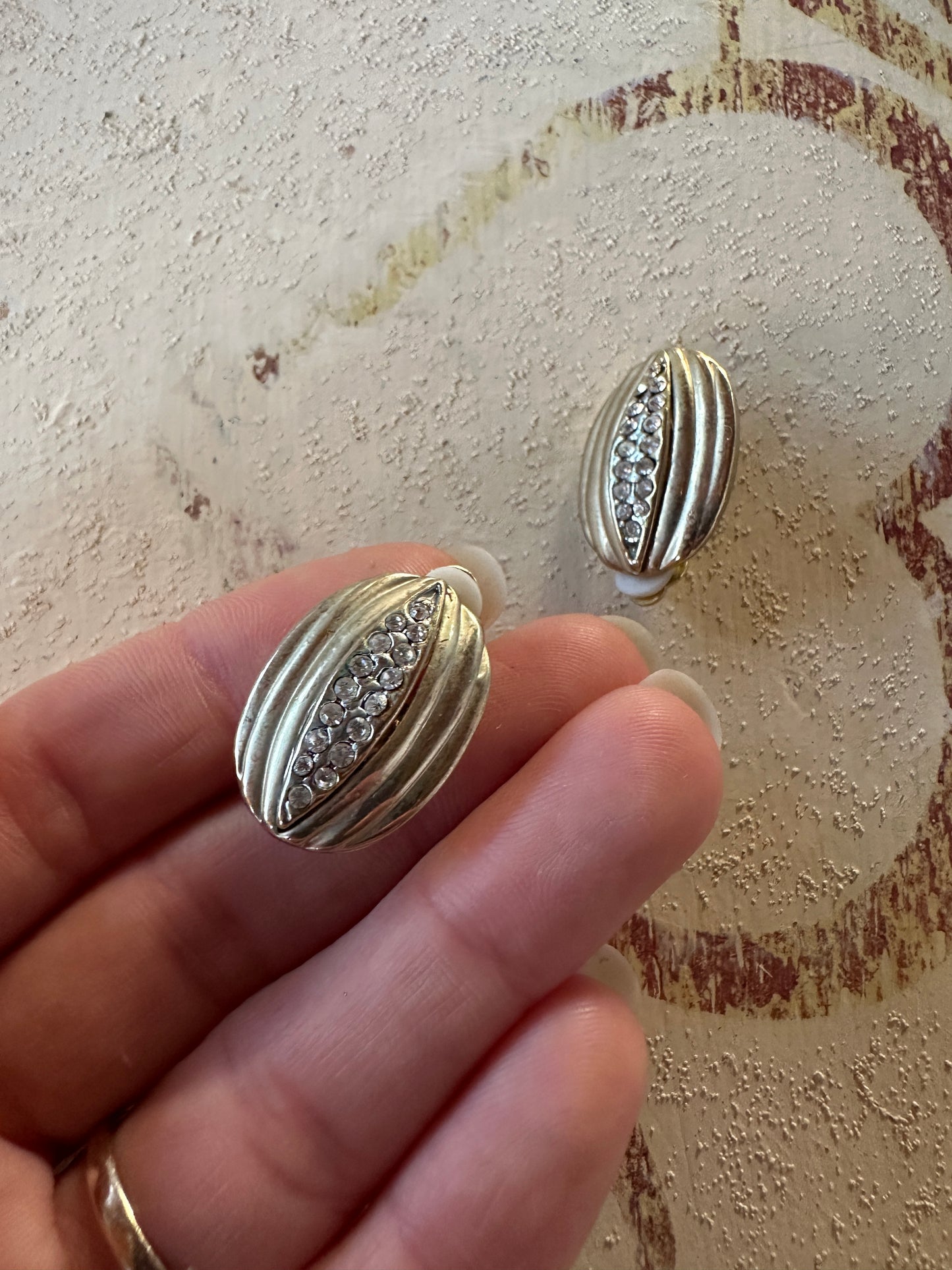 Orecchini Anni ‘70/‘80 a Clip Dorati con Brillantini