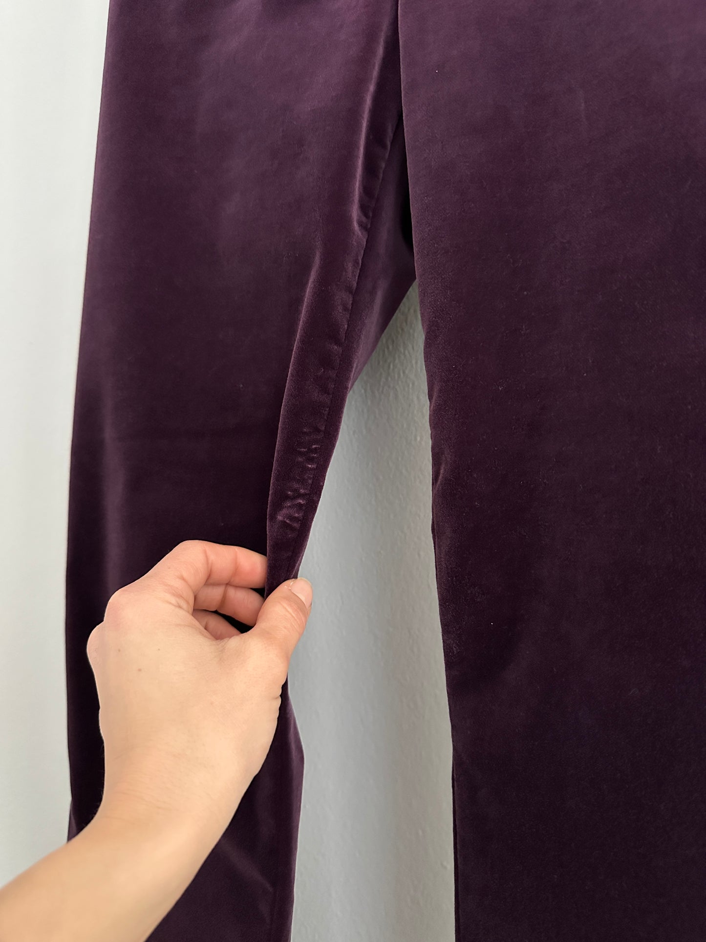 Pantaloni Escada Sport in Velluto Viola