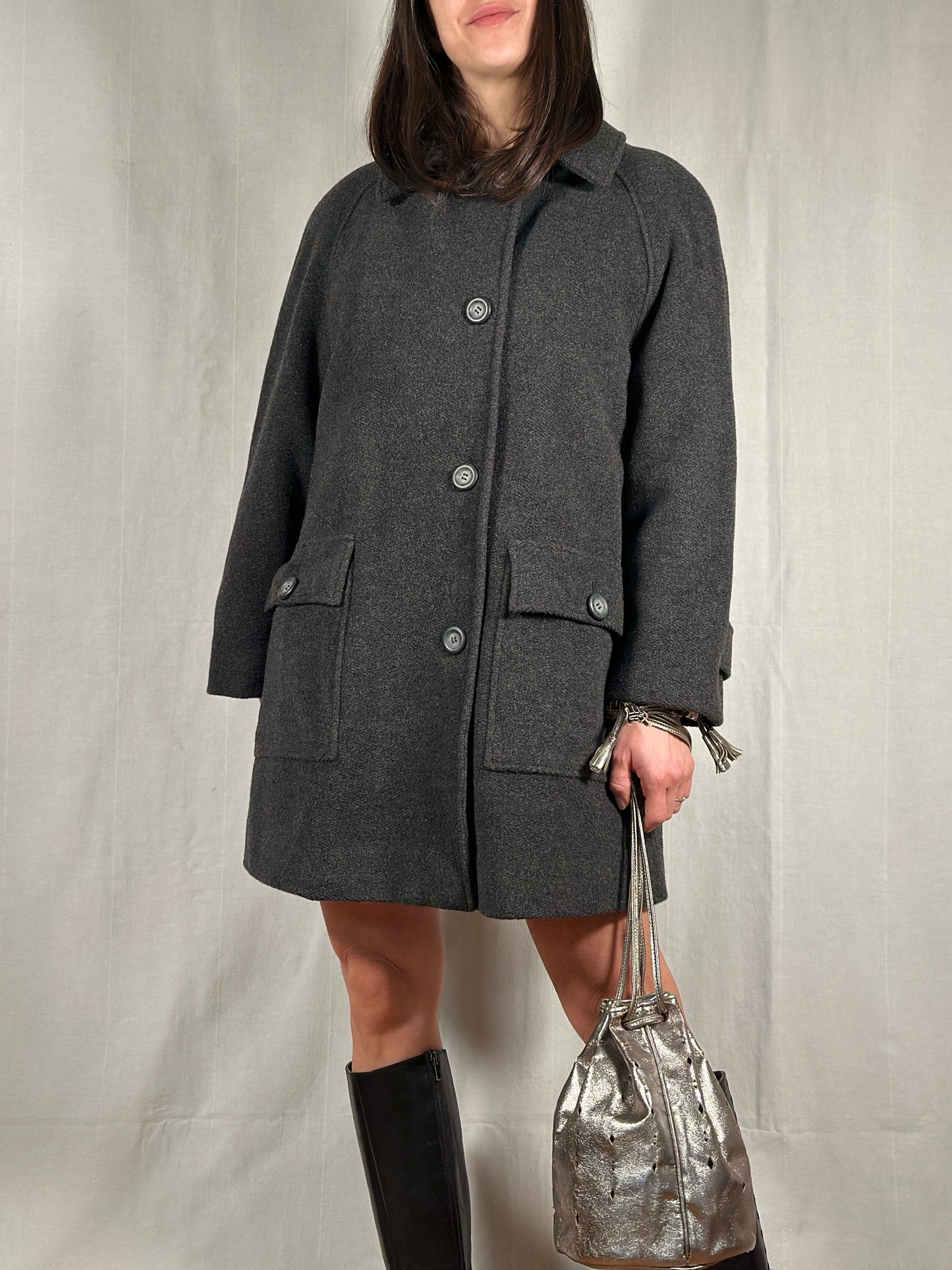 Cappotto Corto Grigio in Lana