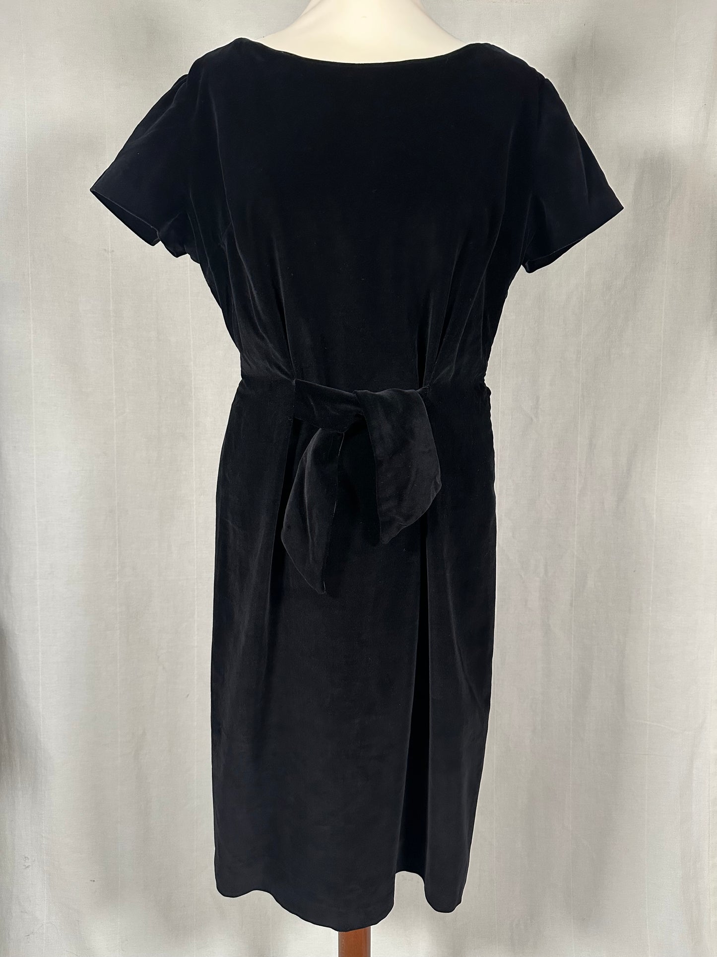 Completo Vintage Anni ‘60 Abito e Giacca in Velluto Nero